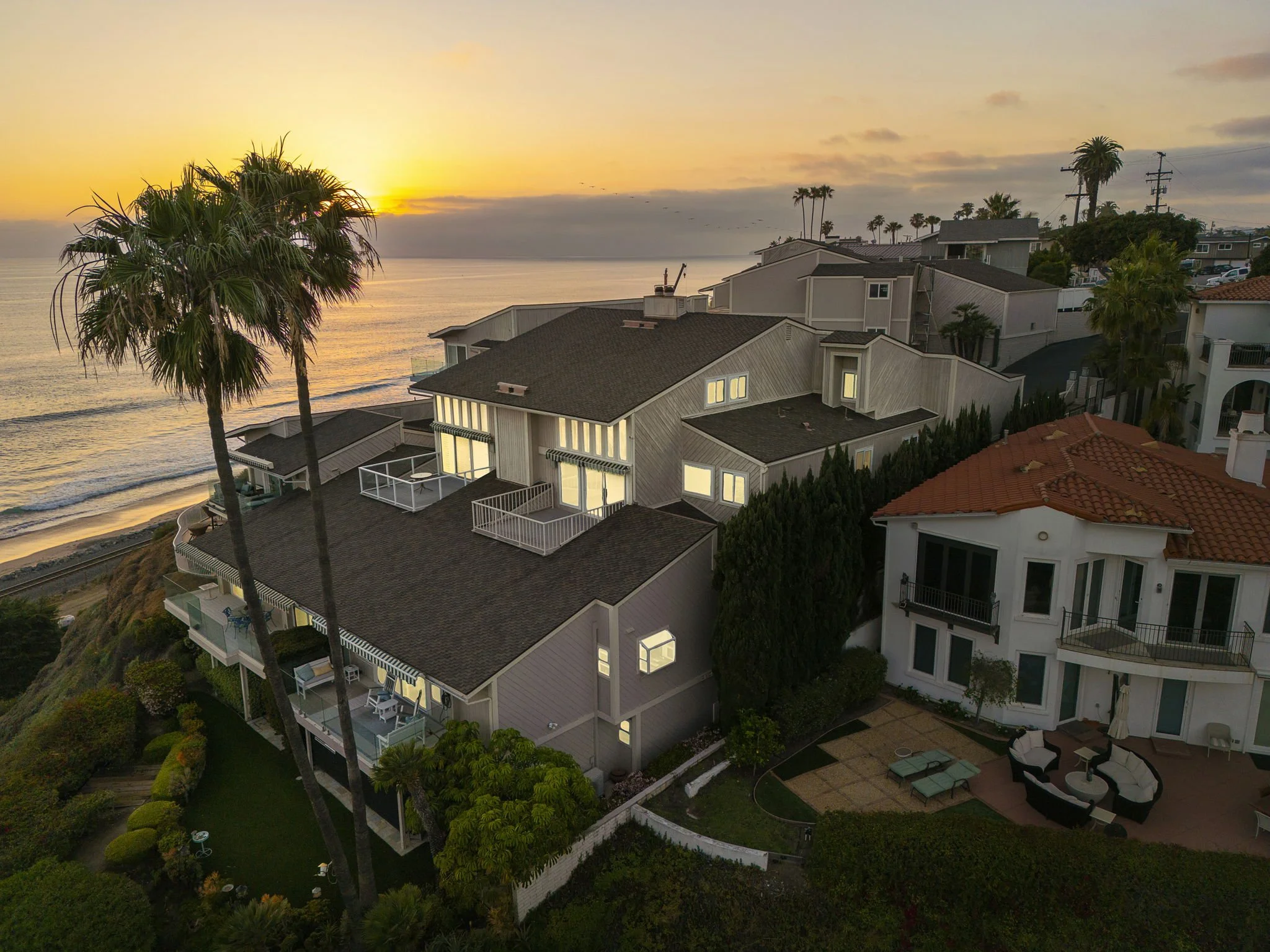 255 W Marquita # F