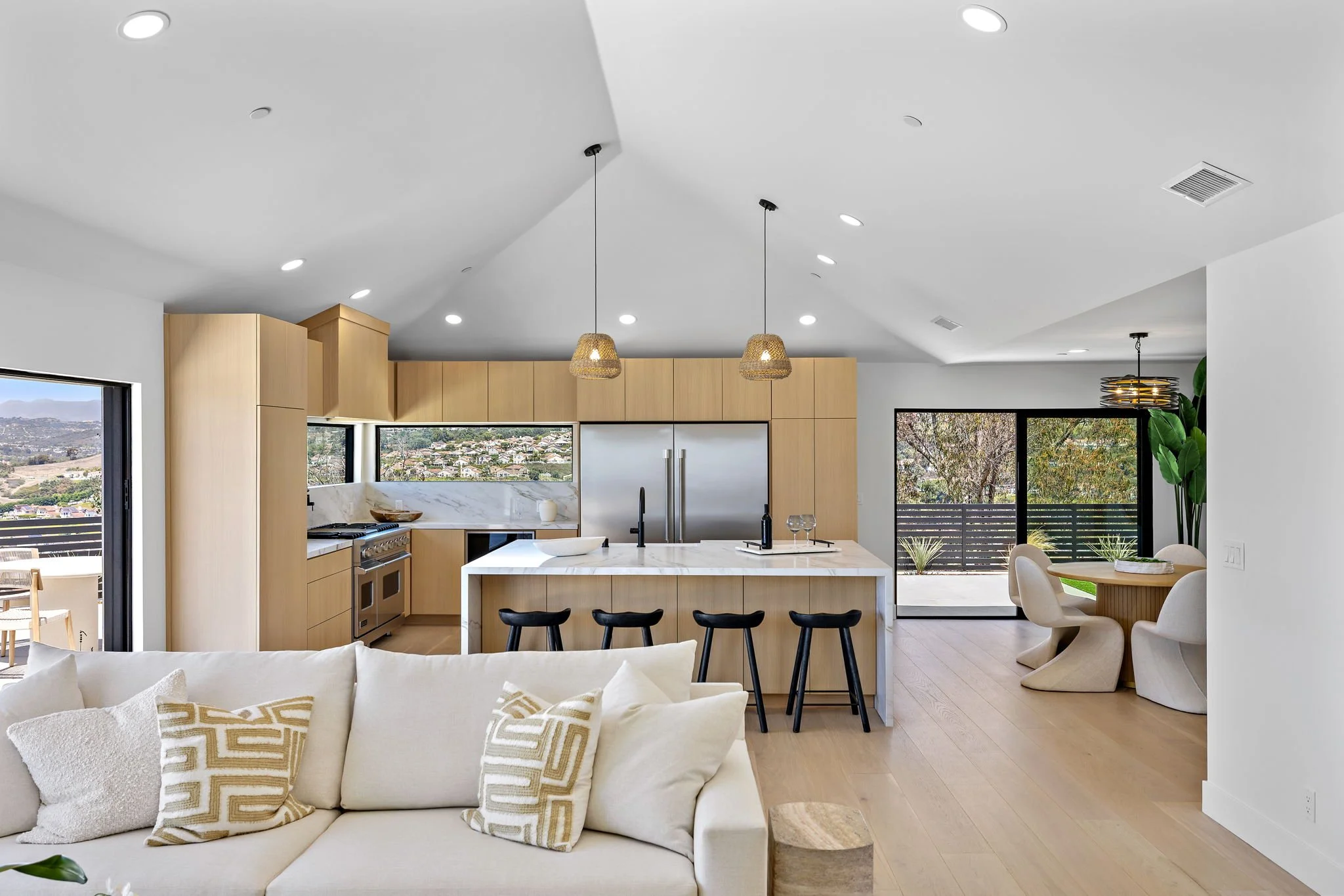 28-web-or-mls-820 Calle Mendoza 28.jpg