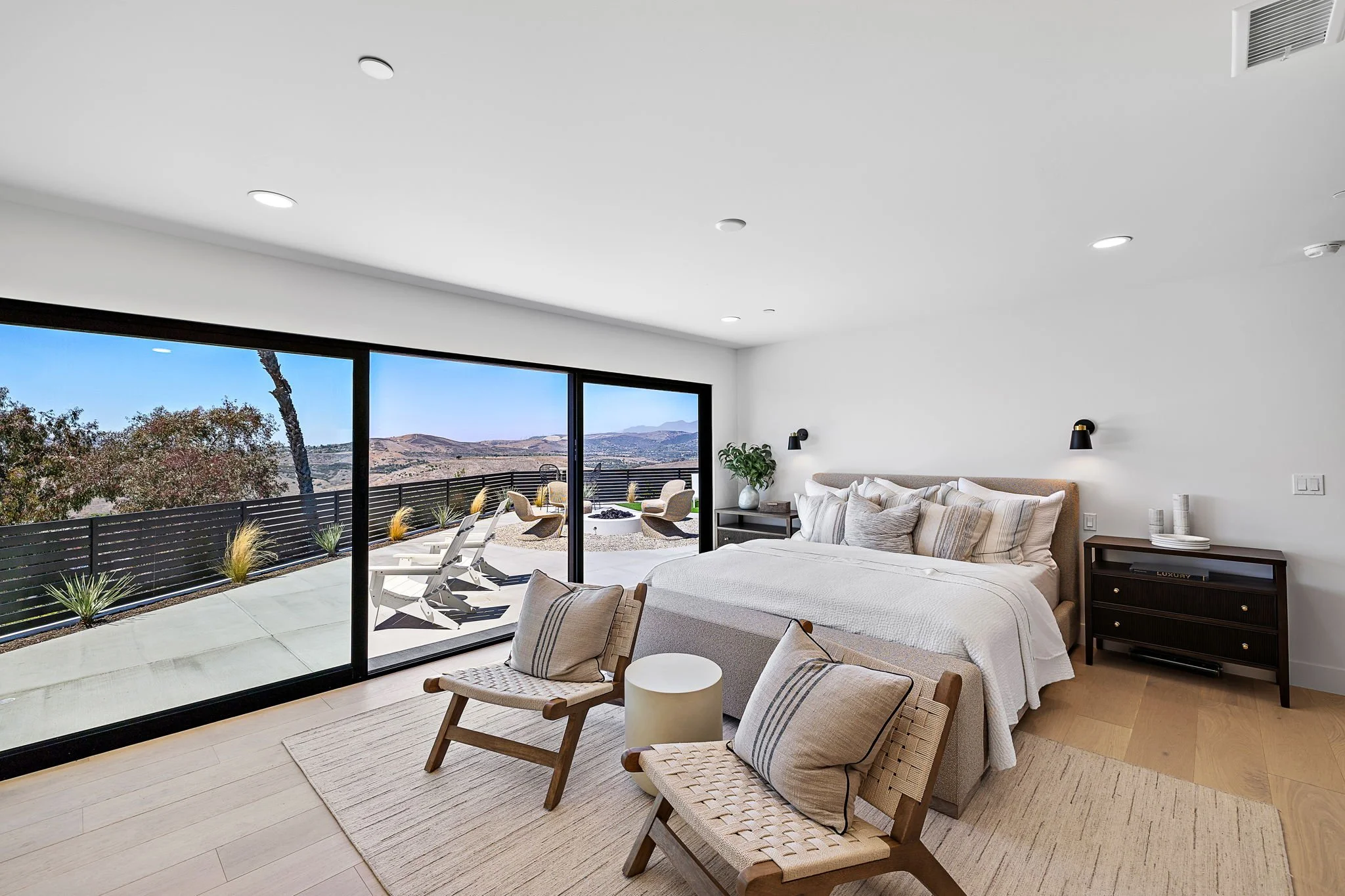 46-web-or-mls-820 Calle Mendoza 46.jpg