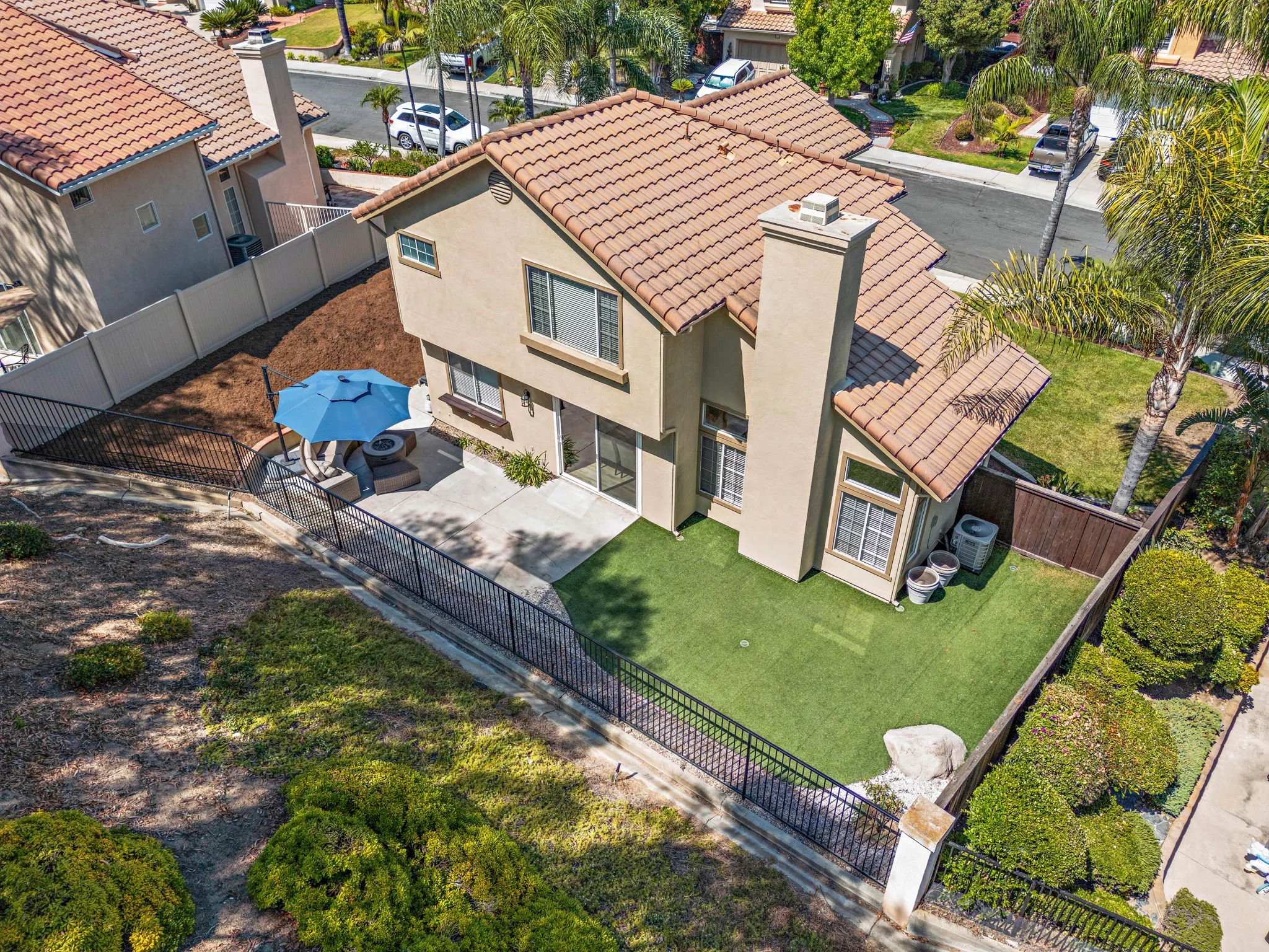 6-web-or-mls-12 El Guiro 6.jpg