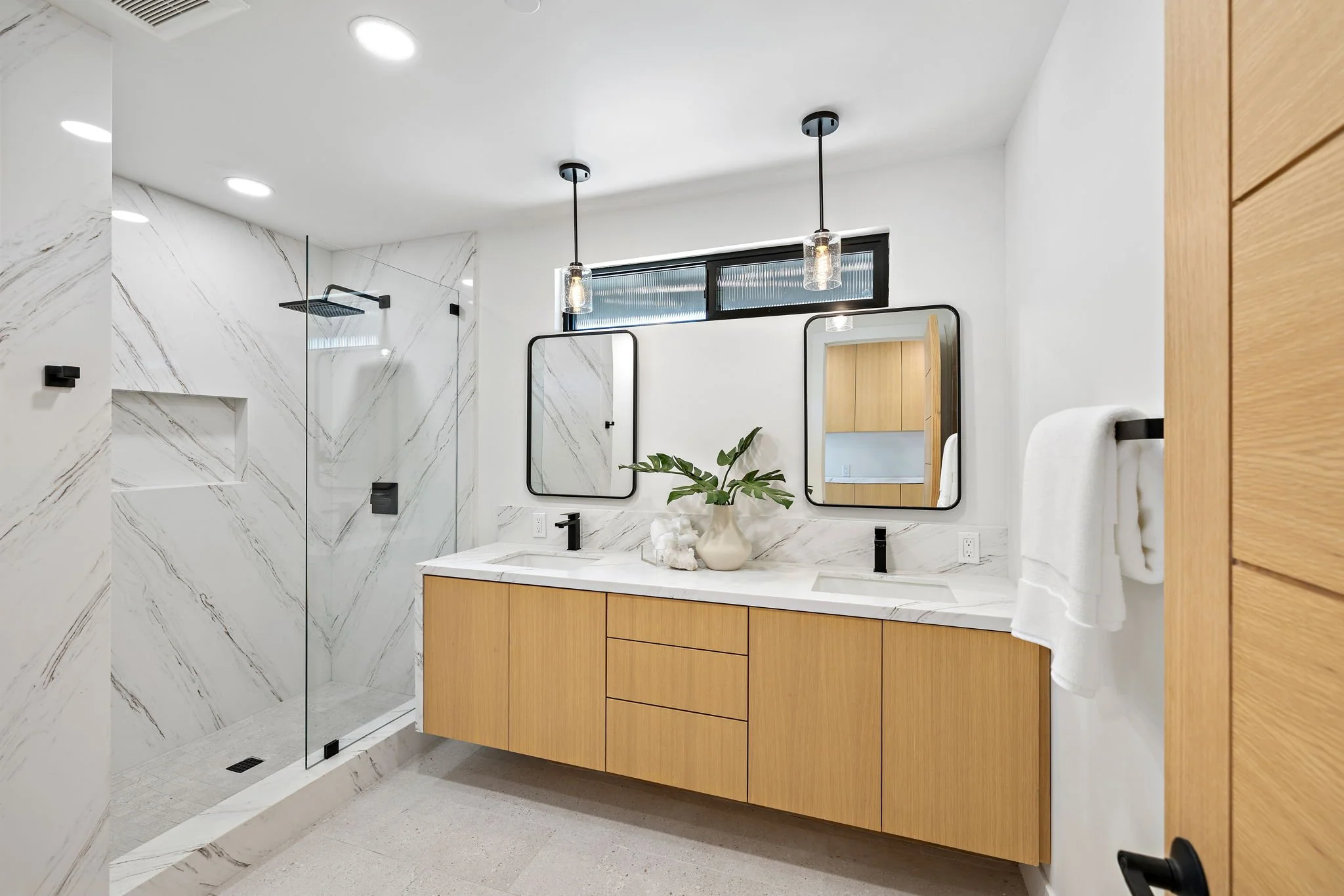 42-web-or-mls-820 Calle Mendoza 42.jpg