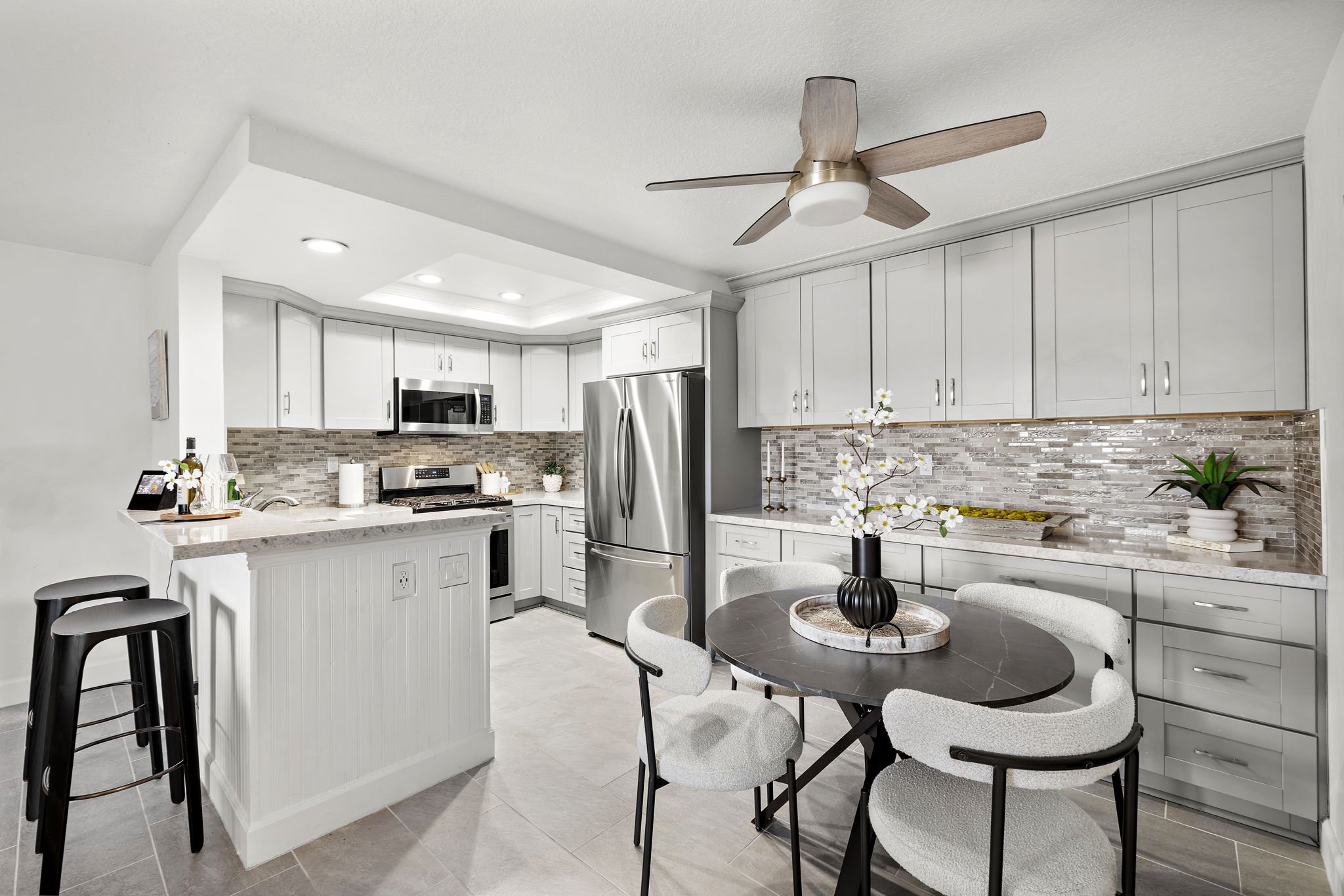 24-web-or-mls-24489 Mozer 24.jpg