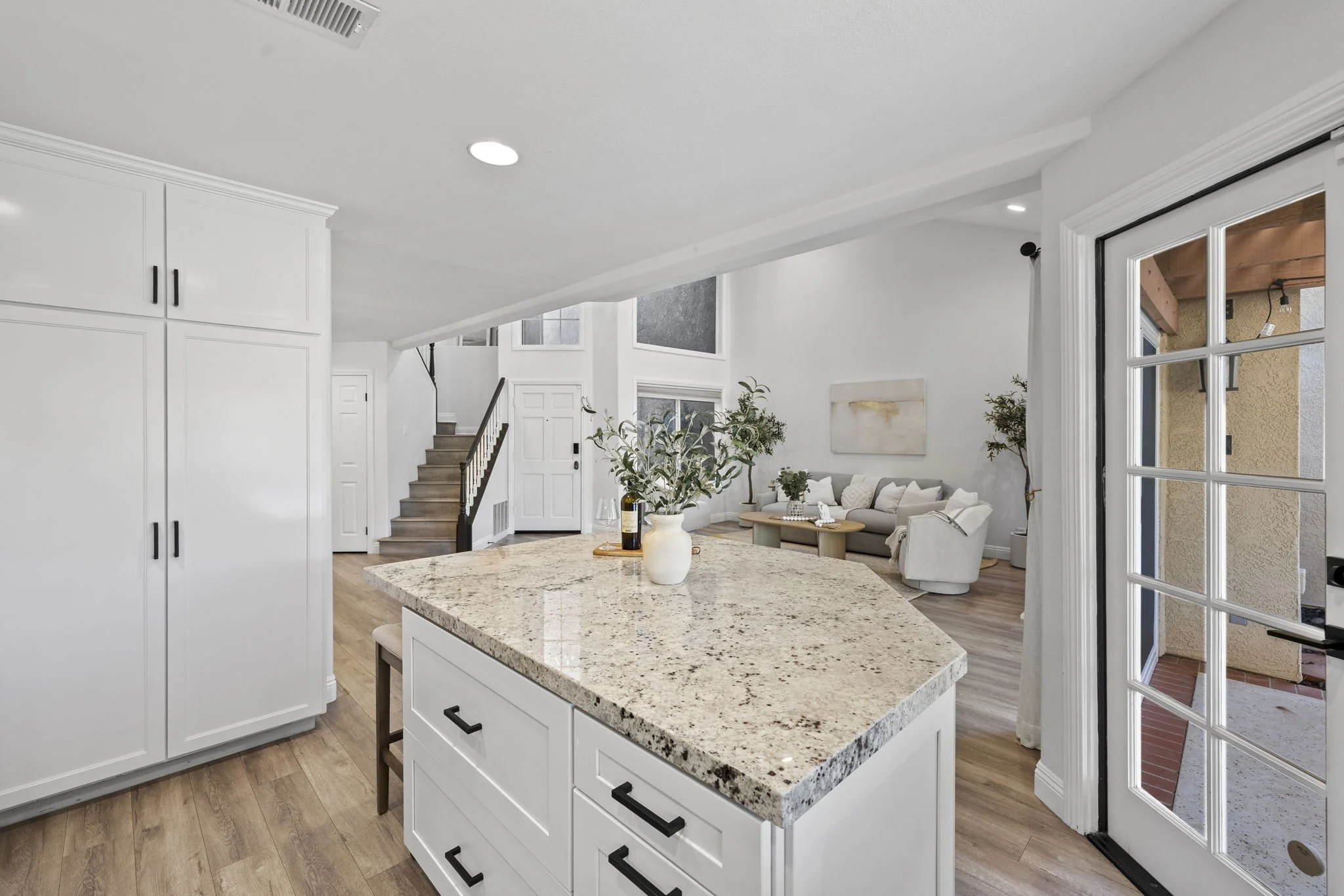 32-web-or-mls-67 Fuente 32.JPG