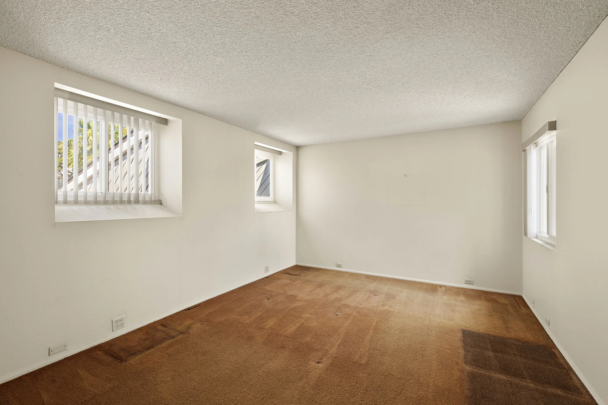 33-web-or-mls-255 W Marquita 33.jpg