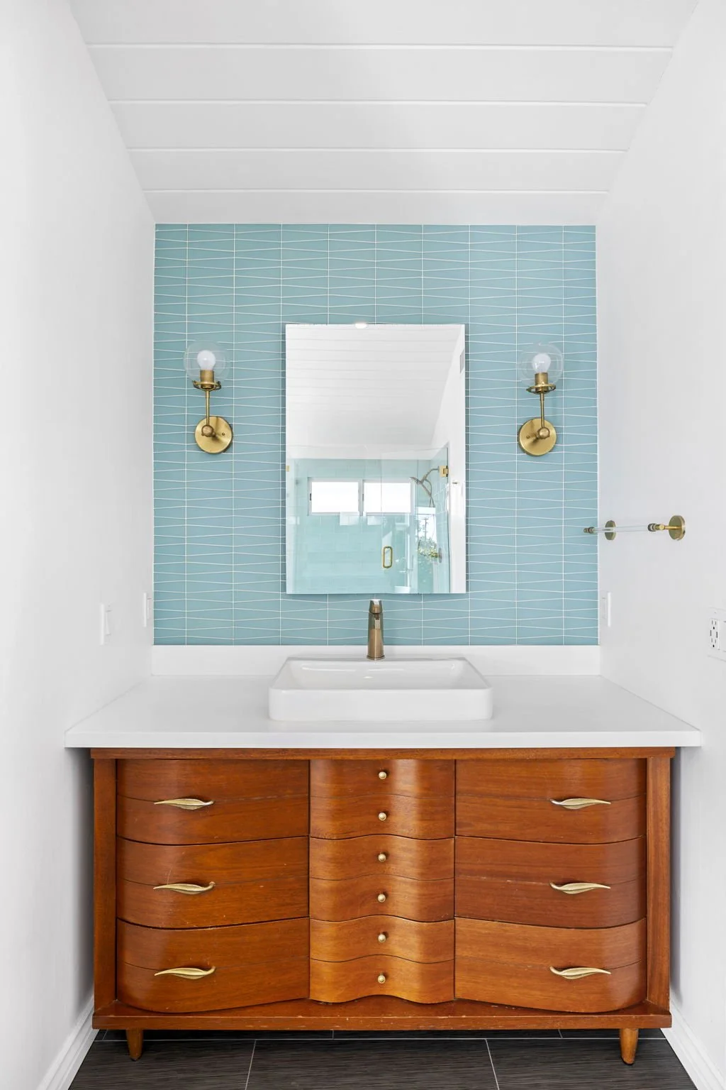 23-web-or-mls-120 Avenida Santa Inez 23.JPG