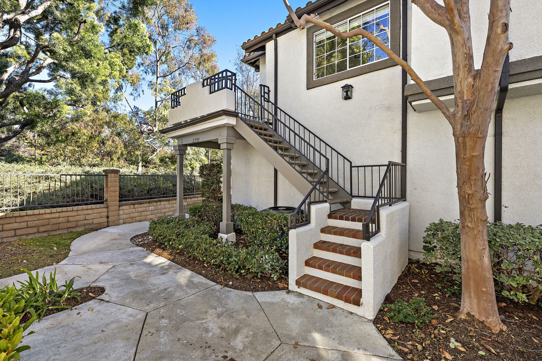 18-web-or-mls-27191 Ryan 18.jpg