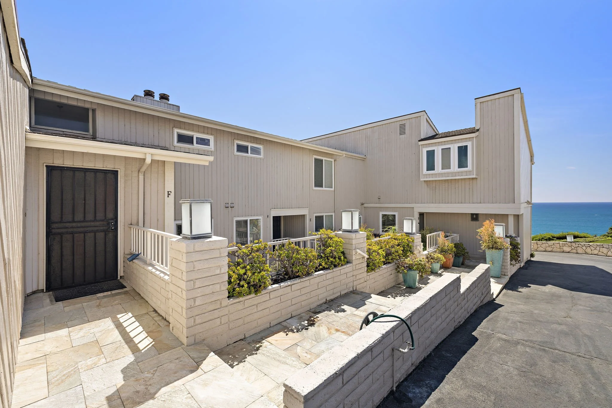 1-web-or-mls-255 W Marquita 1.jpg