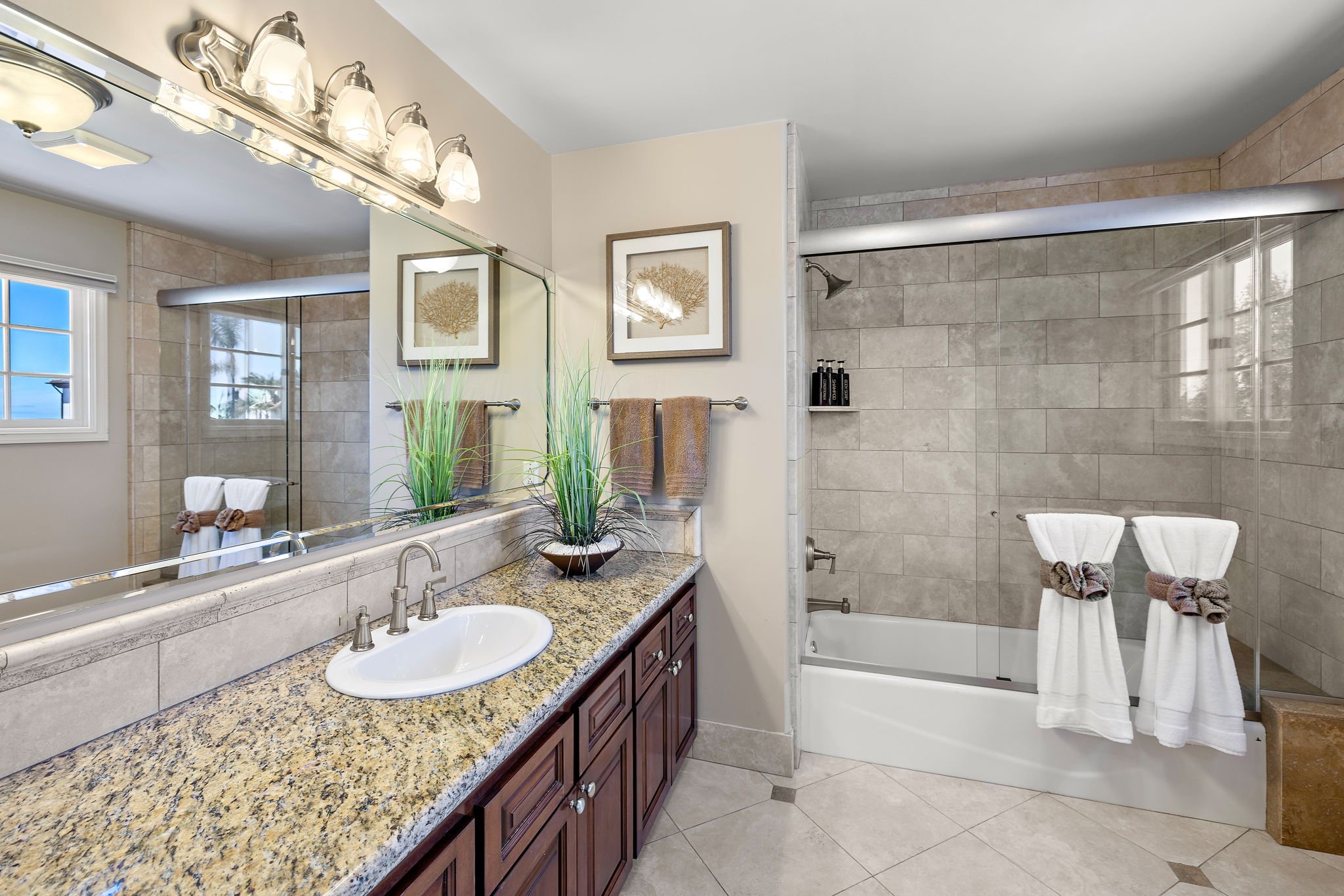 63-web-or-mls-870 Avenida Acapulco 63.jpg
