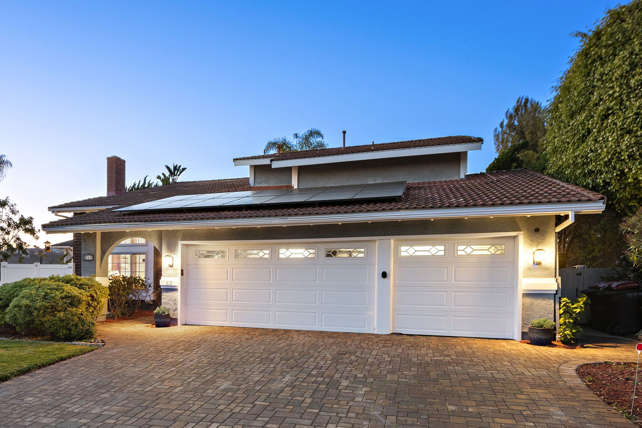 21-web-or-mls-613 Calle Juarez TWILIGHT 21.jpg