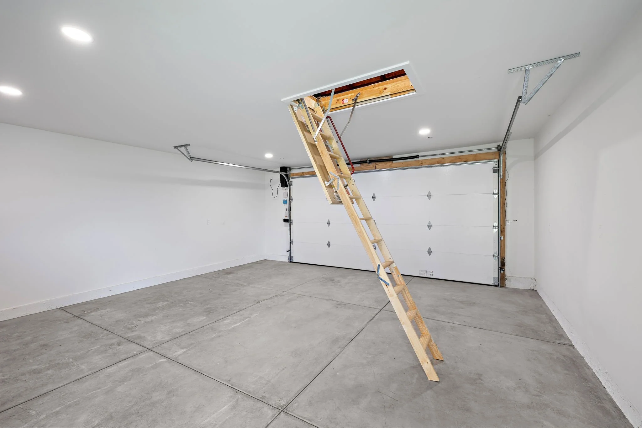 55-web-or-mls-820 Calle Mendoza 55.jpg