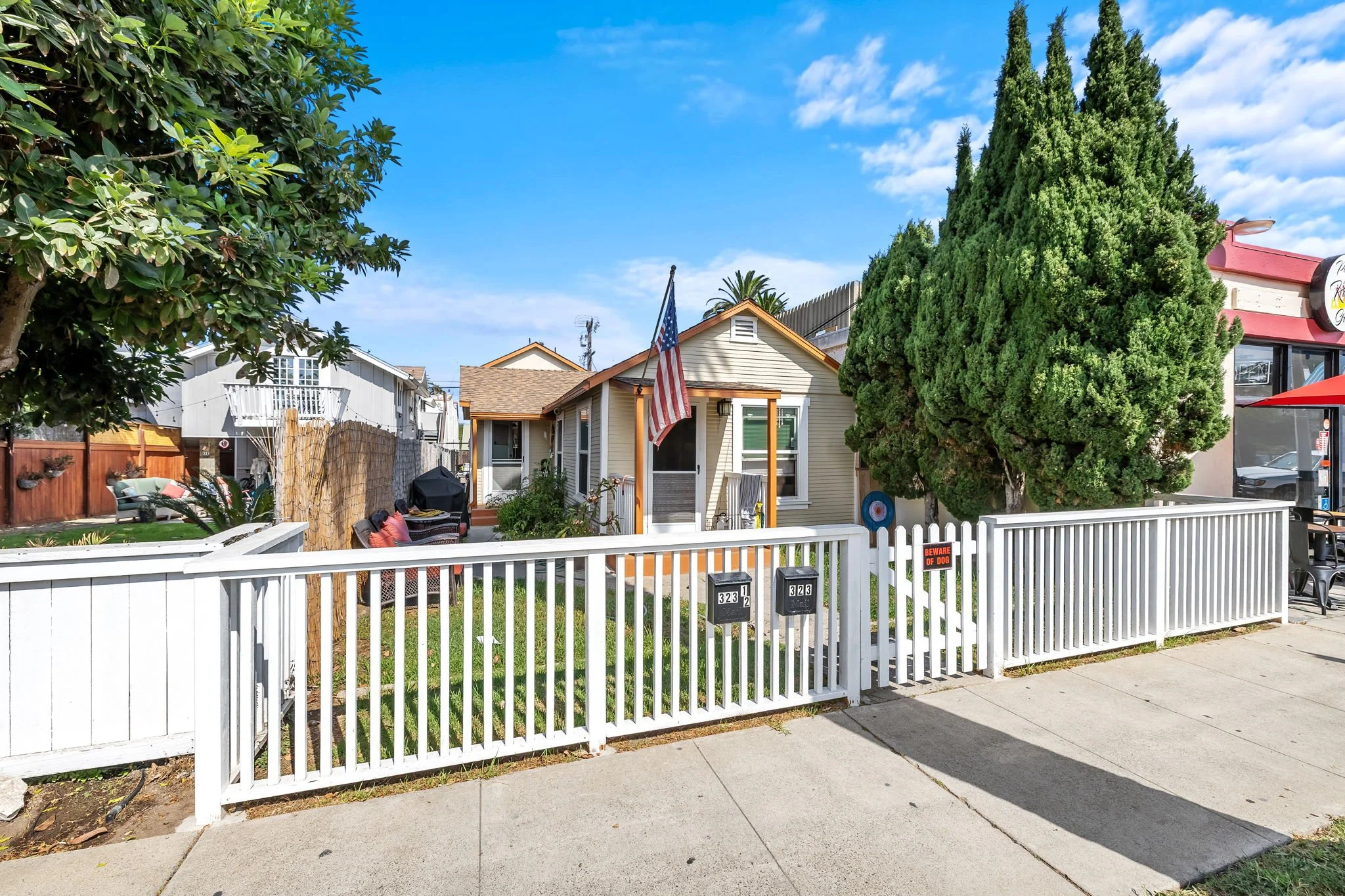 38-web-or-mls-323 11th St 38.jpg