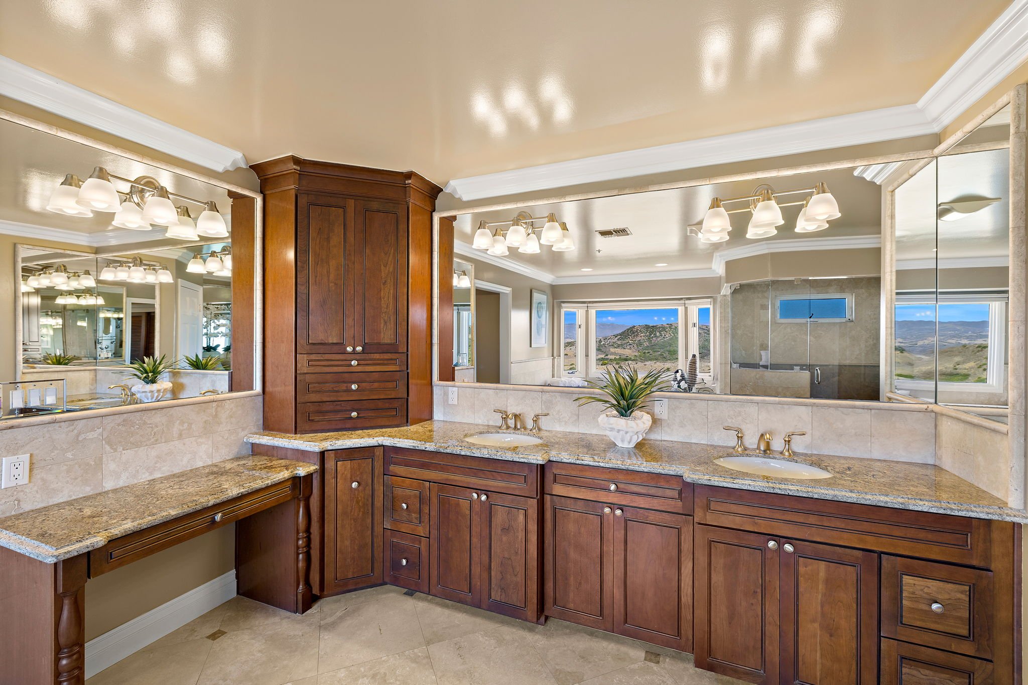 57-web-or-mls-870 Avenida Acapulco 57.jpg
