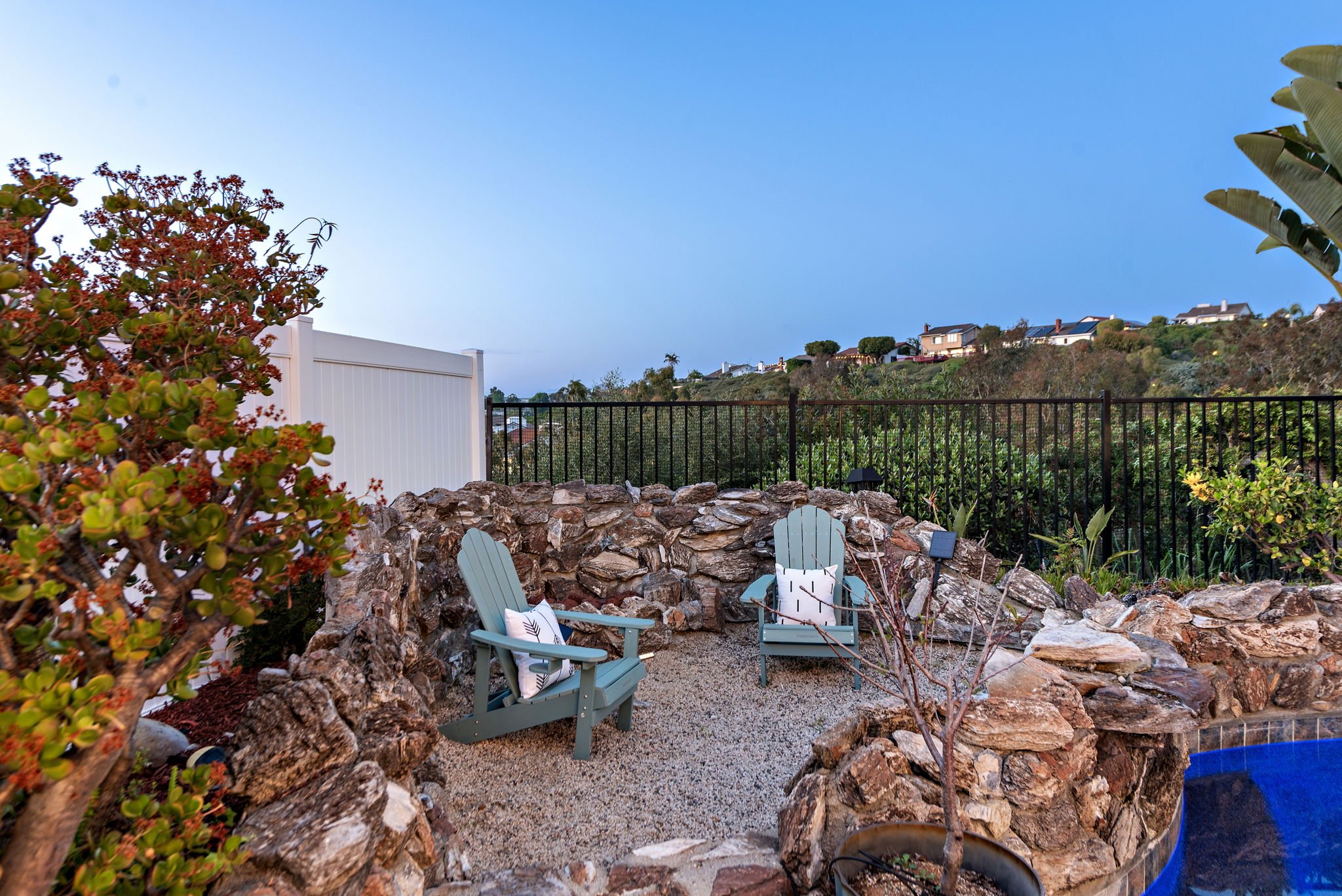 13-web-or-mls-613 Calle Juarez TWILIGHT 13.jpg