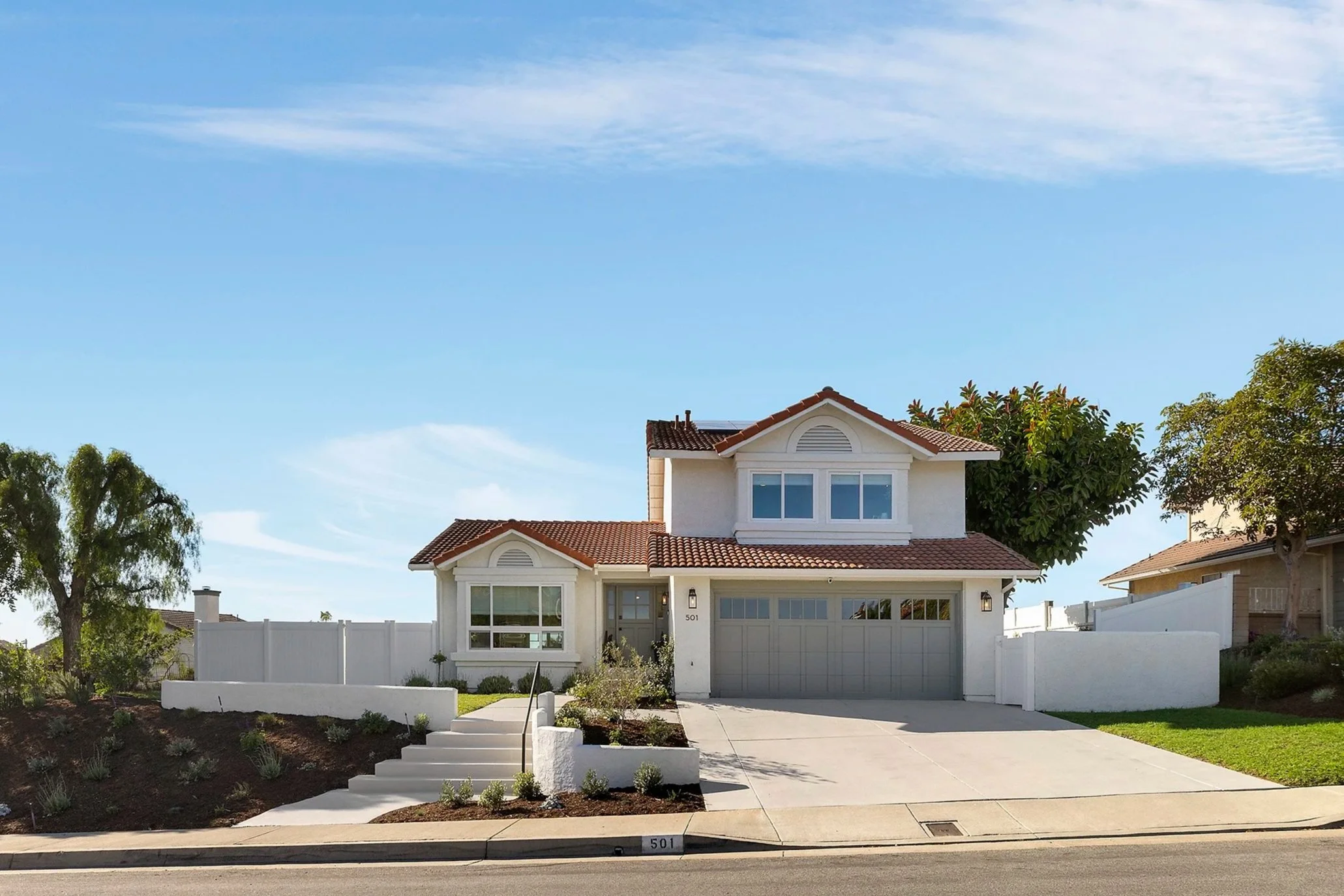 501 Calle Luego