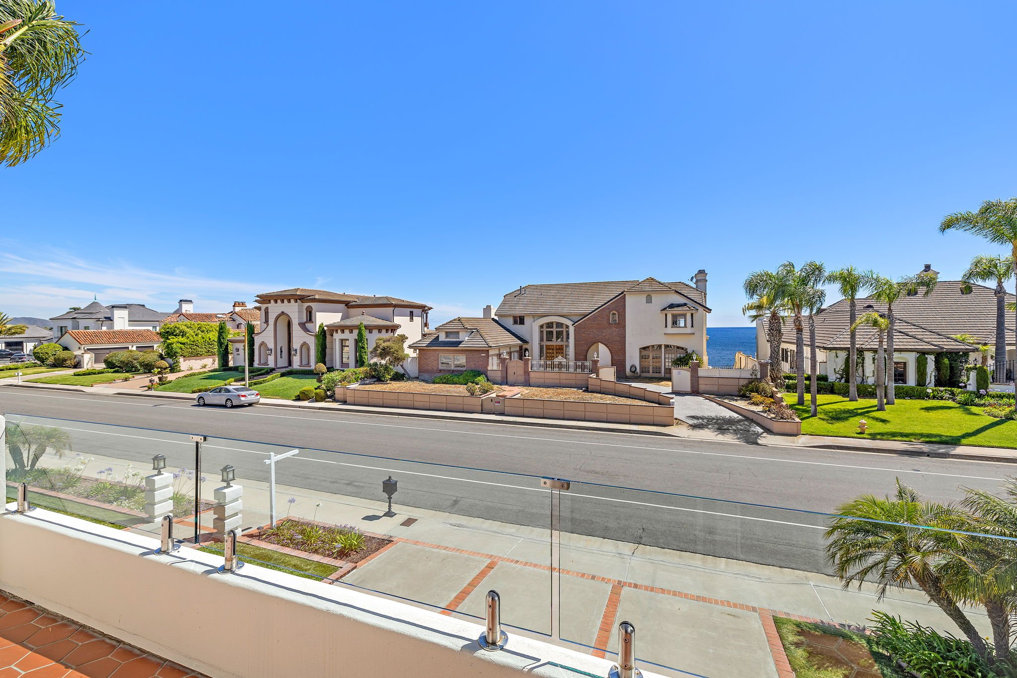 64-web-or-mls-870 Avenida Acapulco 64.jpg
