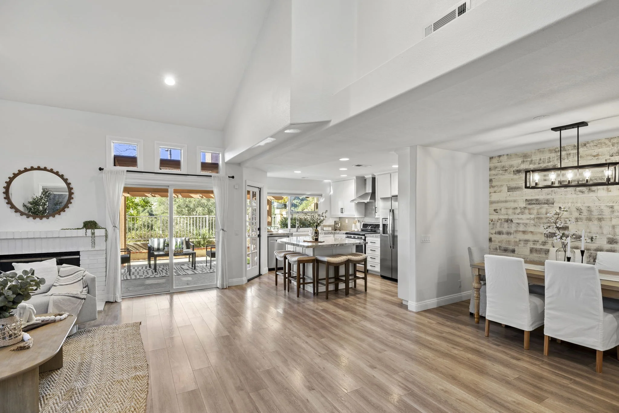 25-web-or-mls-67 Fuente 25.JPG