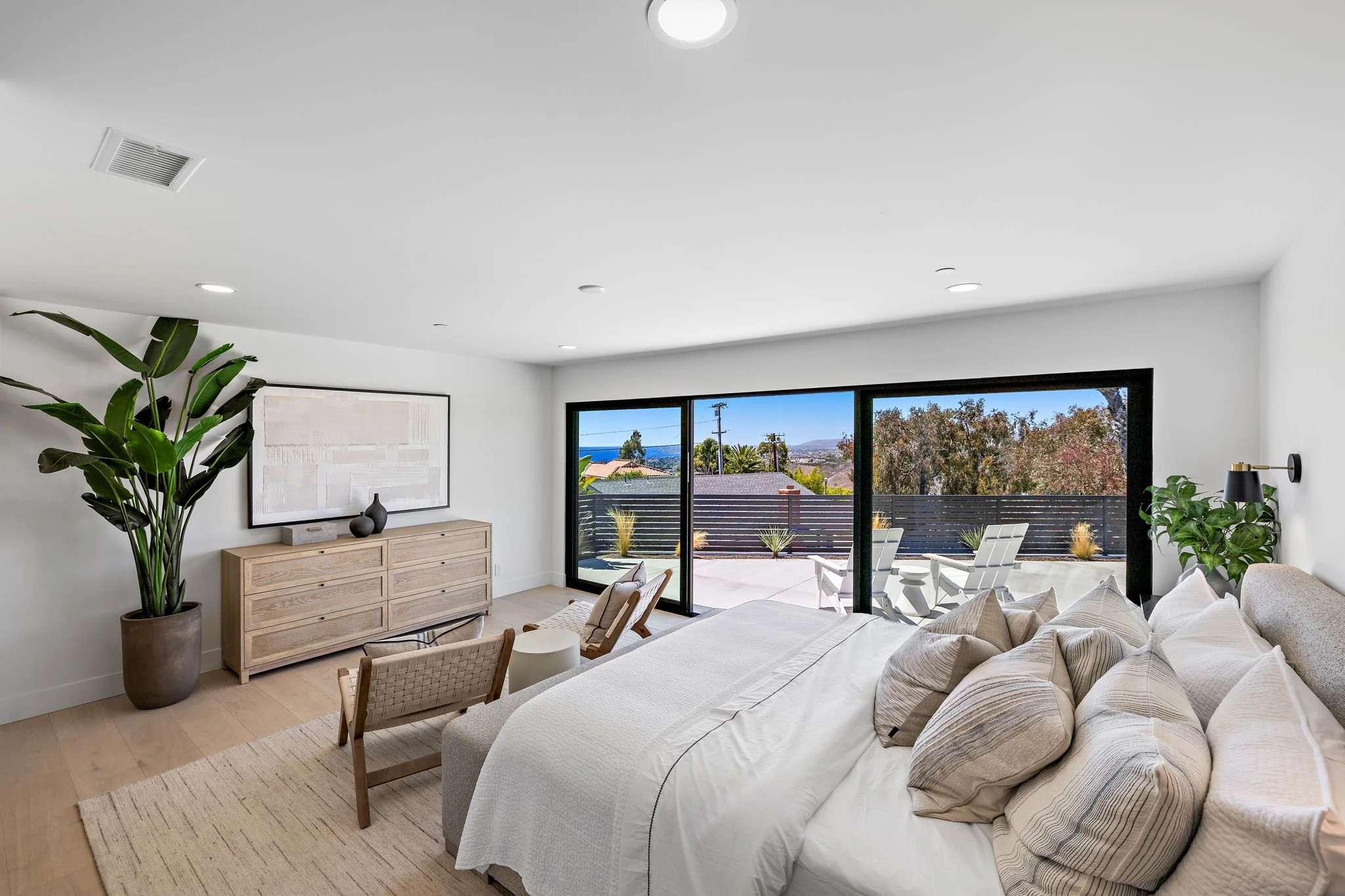 44-web-or-mls-820 Calle Mendoza 44.jpg