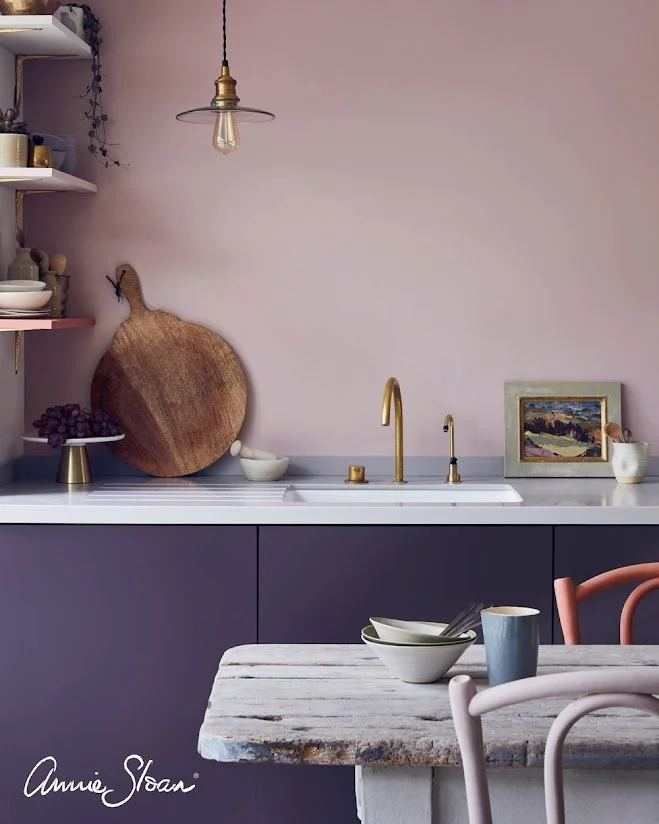 Antoinette-and-aubergine-mix-kitchen-image-1.jpg