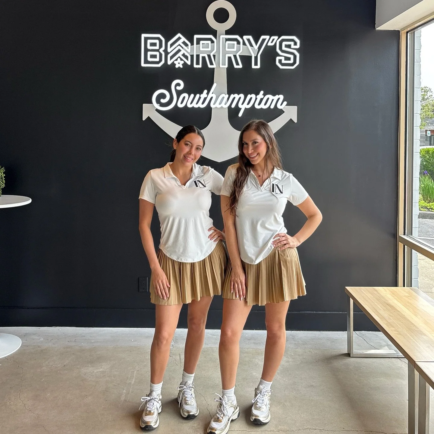 Meet us at Barry’s Southampton!! Saturday, June 28th
#barrys #southampton #barrysbootcamp #ivtherapy #hydrafacial #b12injections