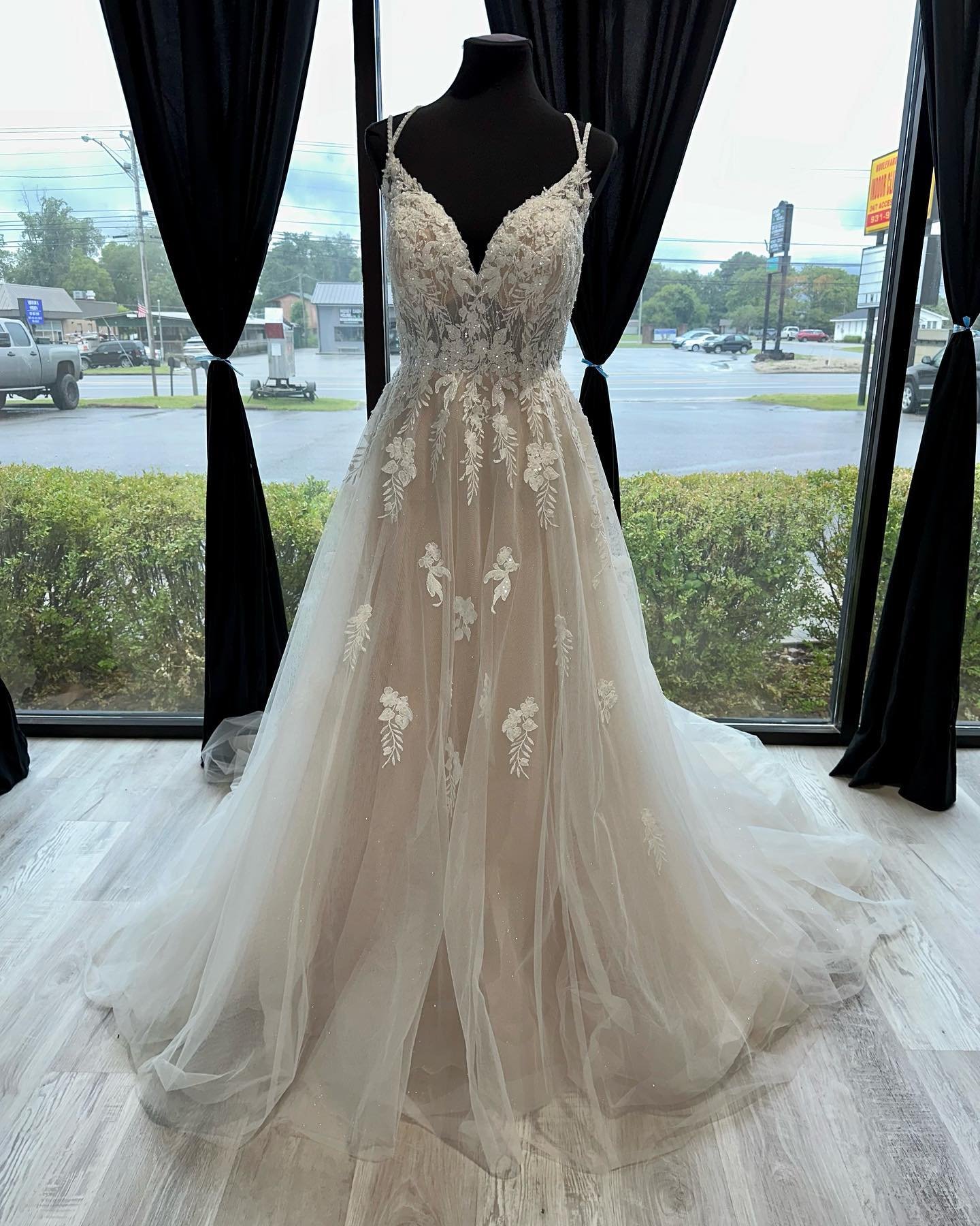 wedding dress 1.jpg
