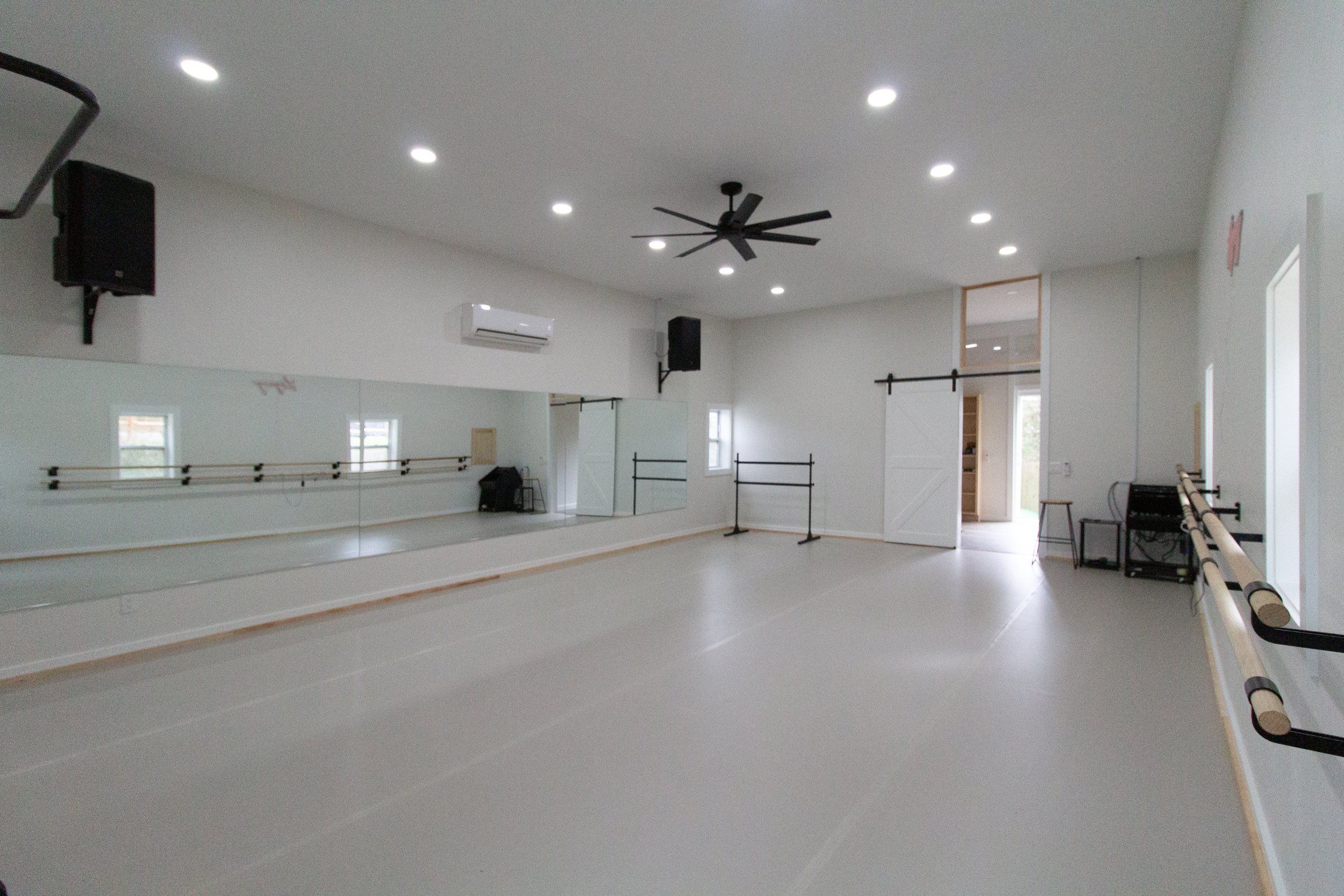 SI_DanceStudioBeautyShots-1.jpg