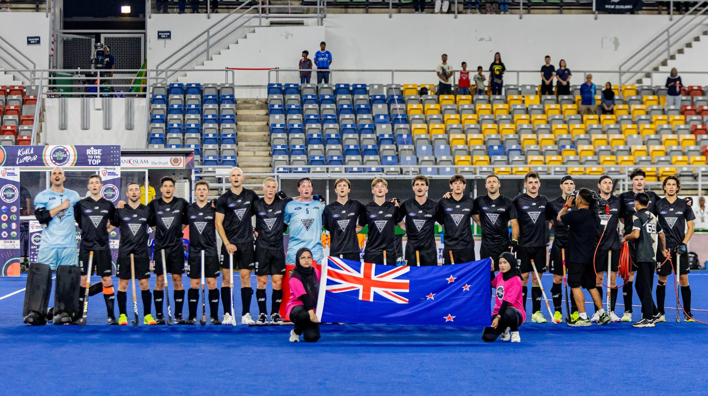 VANTAGE BLACK STICKS MEN’S 2026 SUMMER OF HOCKEY SQUAD