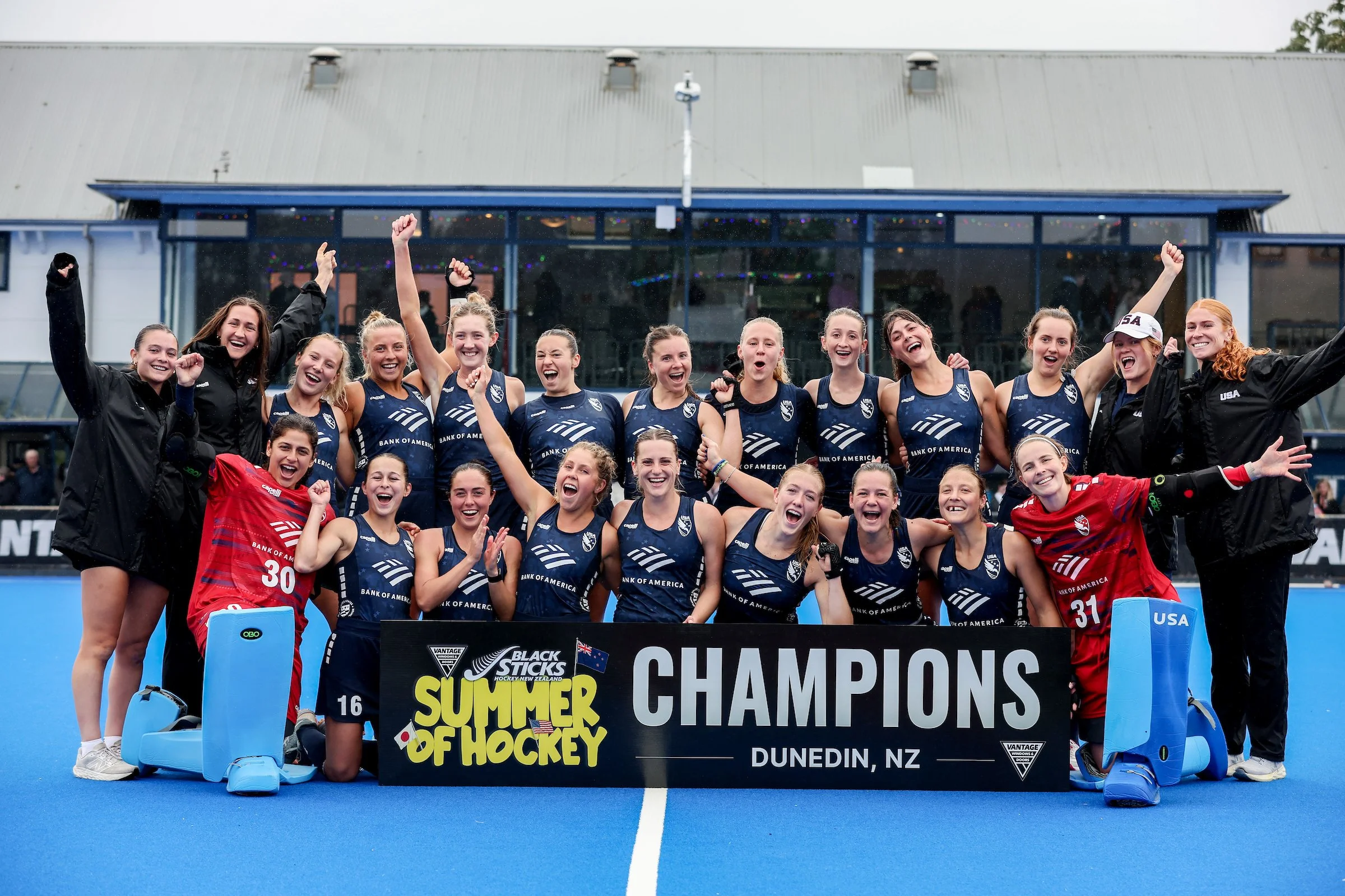 USA RAIN ON VANTAGE BLACK STICKS GOLD MEDAL CHANCES