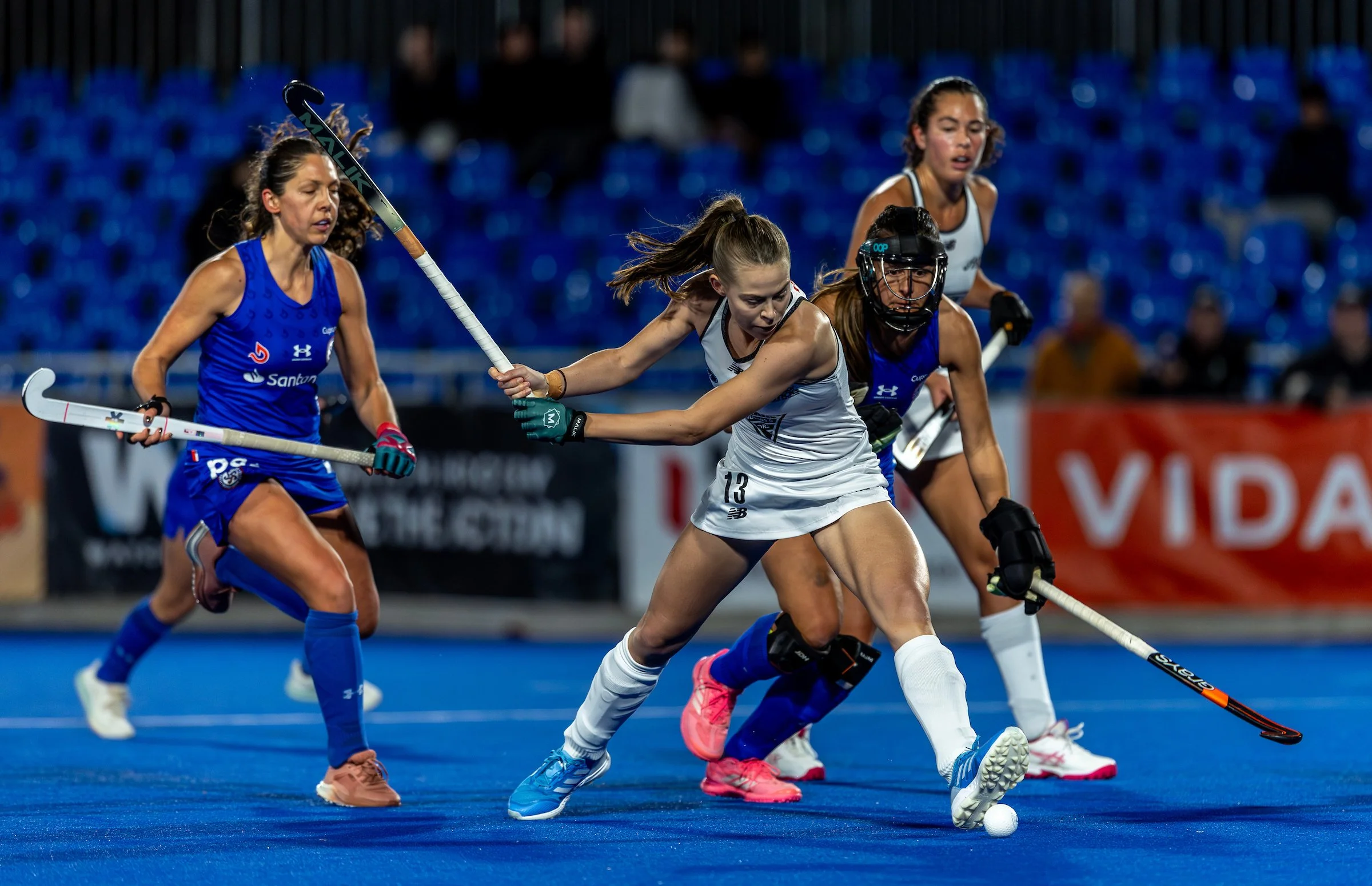 VANTAGE BLACK STICKS LOCK IN THEIR HOME SEMI-FINAL MATCH