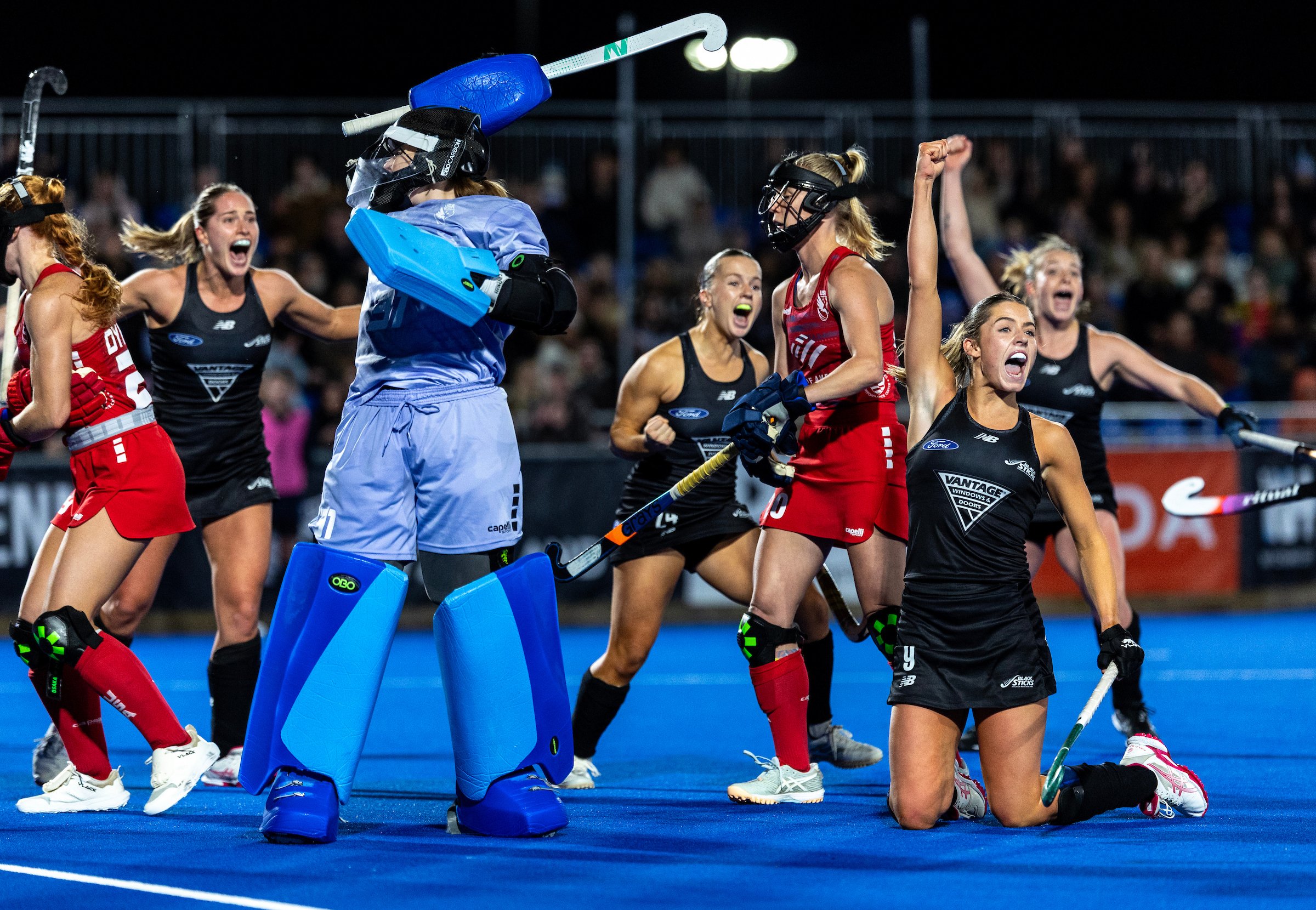 A SHOOTOUT MASTERCLASS FROM THE VANTAGE BLACK STICKS WOMEN