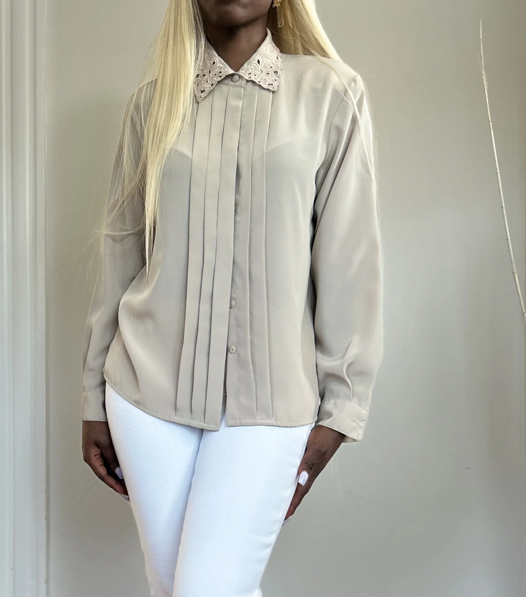 Vintage Floral Crochet Collar Pleated Blouse