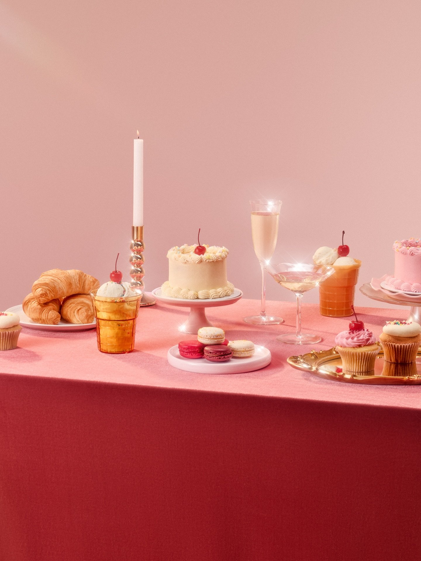 Today is the LAST day to snap up our photography education course for a whopping 40% off 👀 So in the spirit of Christmas, we thought why not give you something a little extra 🎁

Here&rsquo;s a little taste test of our real course lessons! And yes, 