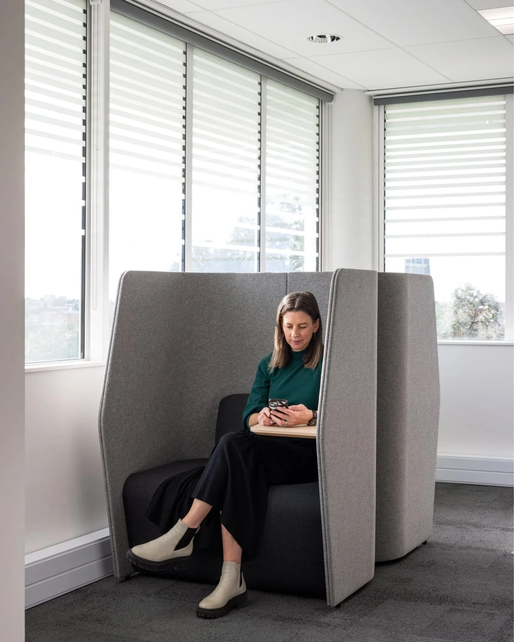 Workplace retreat seating