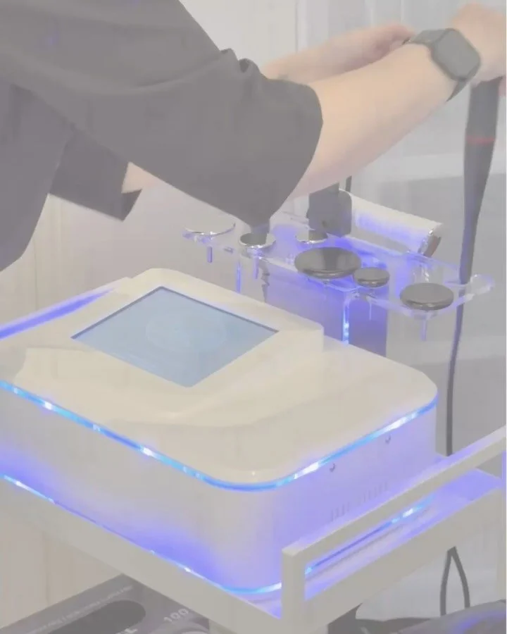 ✨ What is TECAR Body Sculpting?✨

Looking for a non-invasive, effective way to sculpt and tone your body without surgery? TECAR Body Sculpting might be the solution you&rsquo;ve been searching for! 💆&zwj;♀️💪

Using advanced radiofrequency technolog