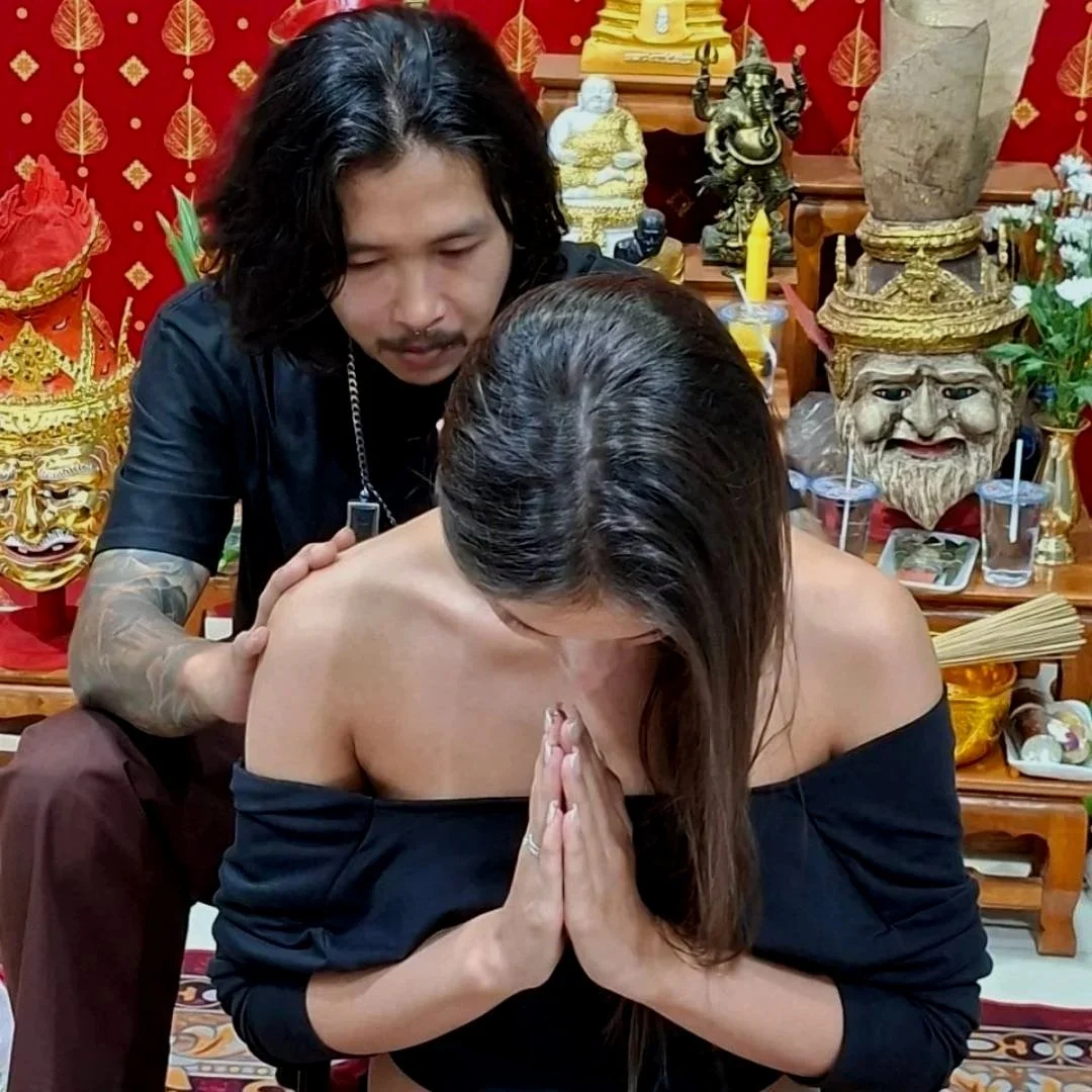 Ajarn Ben performing a full back Sak Yant in Phuket studio