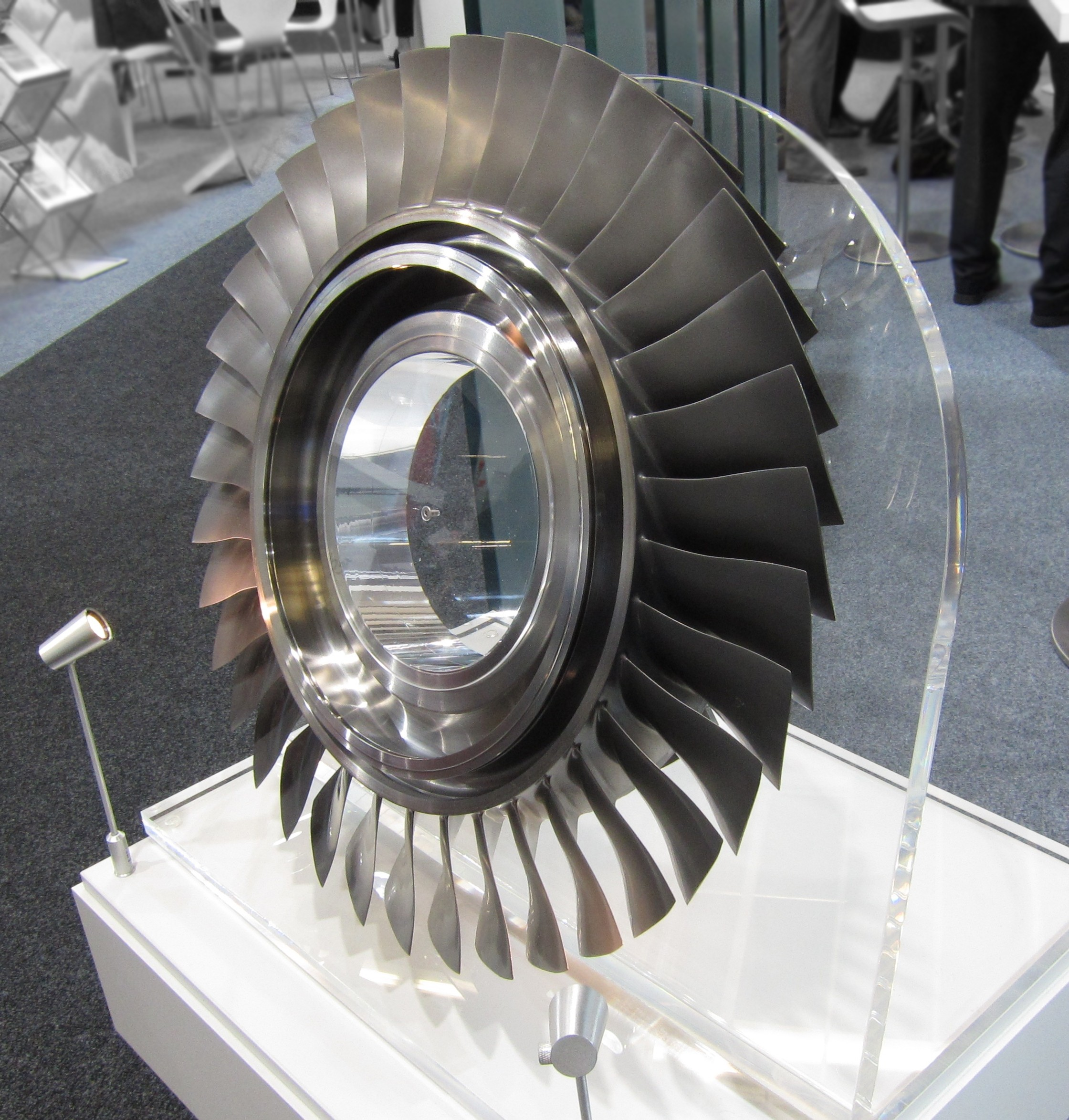 Compressor_blisk_on_display_28229.png
