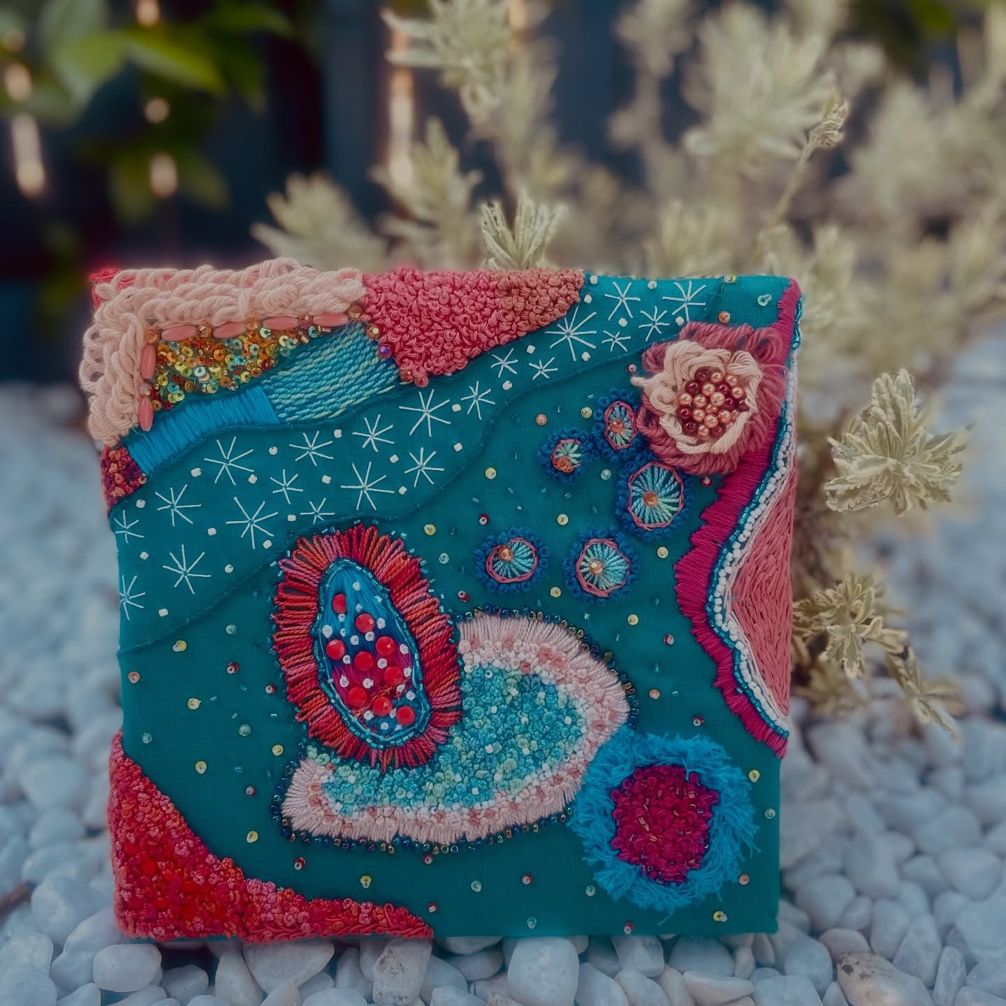 A PLACE TO BEGIN - An Intuitive Stitching Guide is now available as a downloadable PDF. 

This PDF is designed as an invitation rather than an instruction - offering abstract frameworks, gentle prompts, and space to work intuitively with stitch. 

Wh