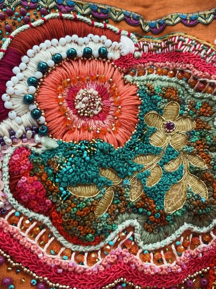 So close to finishing this one! 

#elizabethsullivanart 
#stitchart 
#intuitivestitch