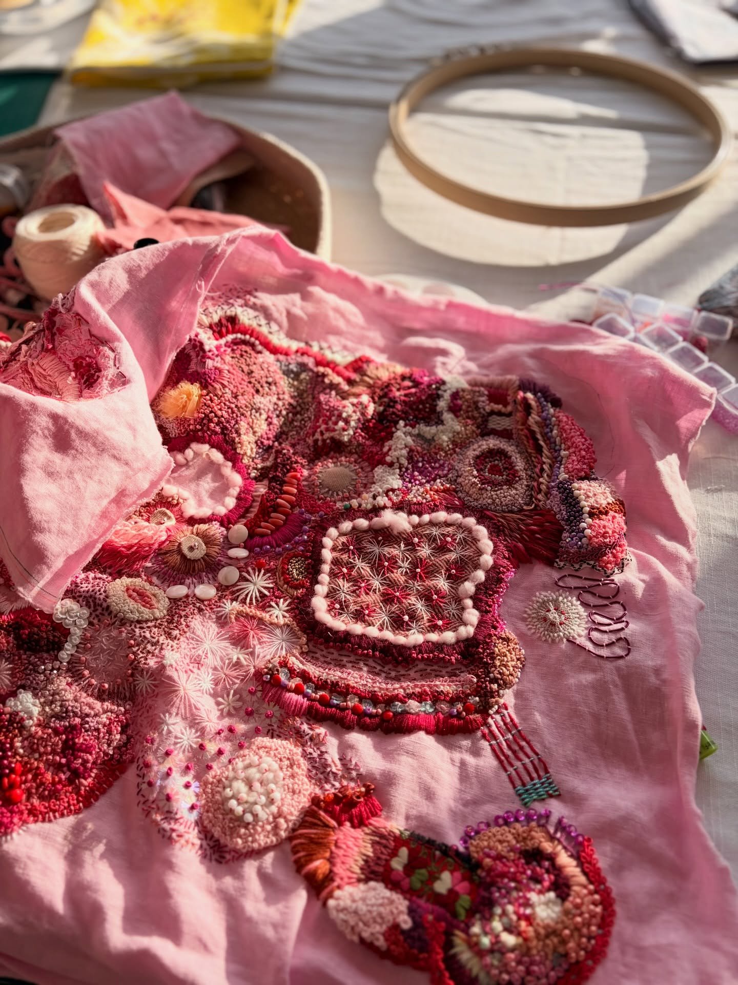 Beautiful late afternoon light in the studio. We&rsquo;re now on winter time and Autumn is in the air 🍂