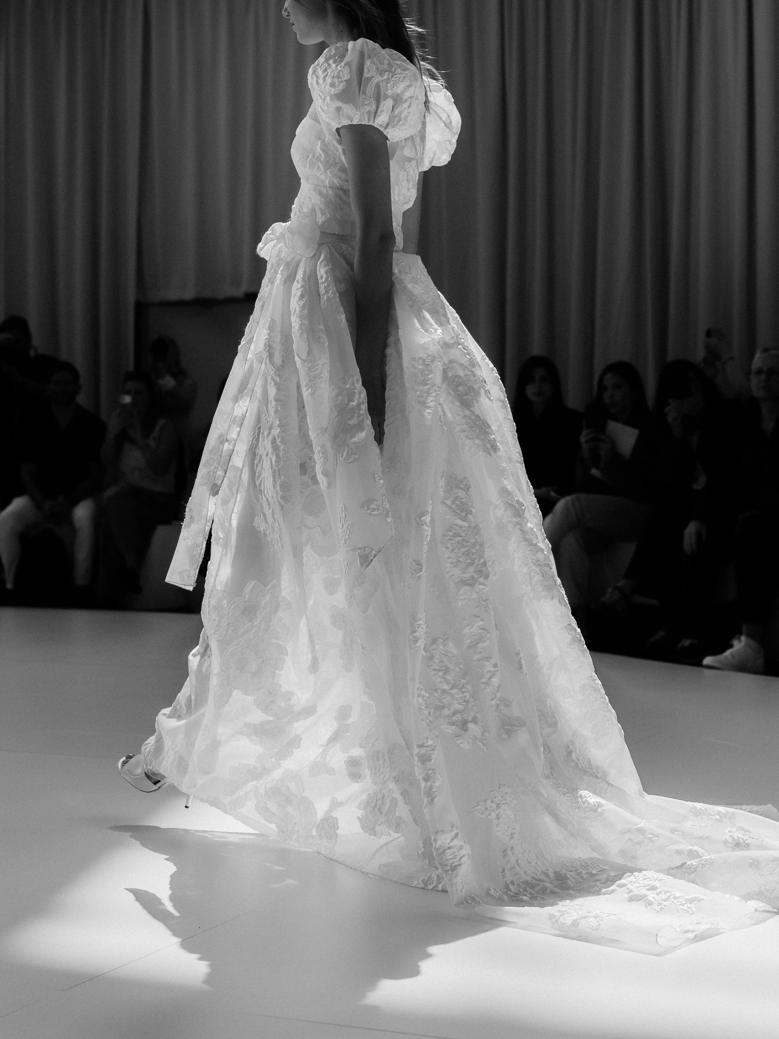 UNBRIDLED -STUDIO-BARCELONA-BRIDAL-FASHION-WEEK-RUNWAY-2026-12.jpg
