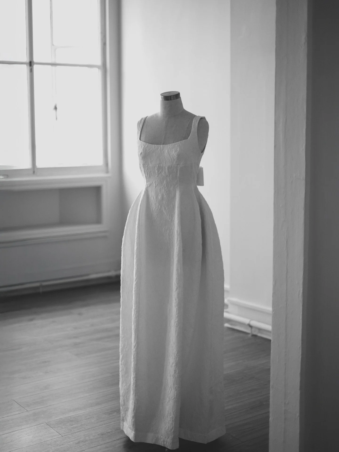 THORA. A sculptural bridal silhouette crafted from our luxurious textured jacquard. Waist defining and figure enhancing; THORA is the bridal gown for the modern romantic. 

#bridalgown #modernbride #londonbride #weddinginspiration #modernwedding #mod