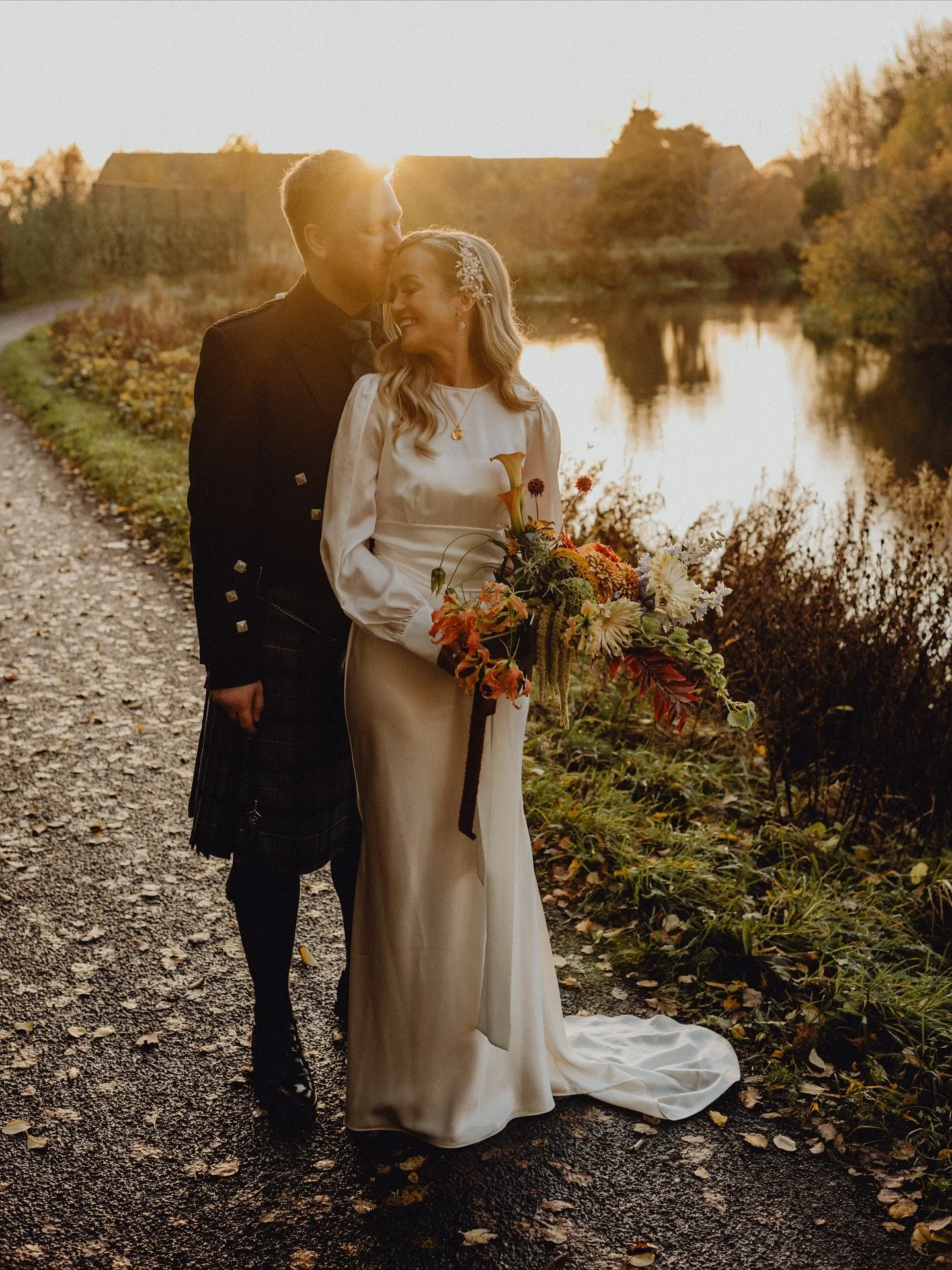 Lauren looked incredible in a full satin look for her wedding to Adam at @glasgowengineworks this month. Few things feel more luxurious than being dressed head to toe in silk. This is winter wedding perfection. 

Beautifully captured by @neilthomasdo