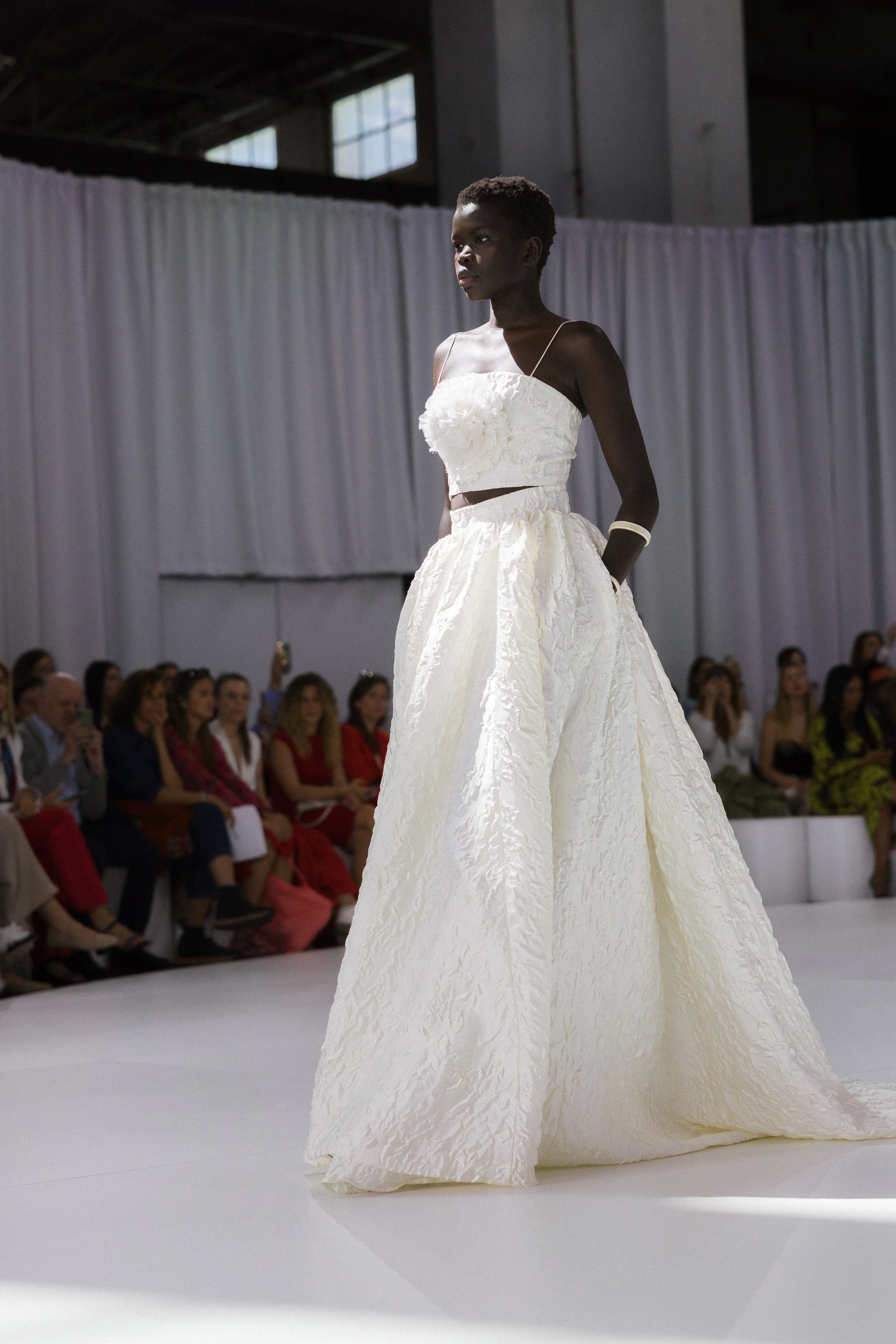 UNBRIDLED -STUDIO-BARCELONA-BRIDAL-FASHION-WEEK-RUNWAY-2026-25.jpg