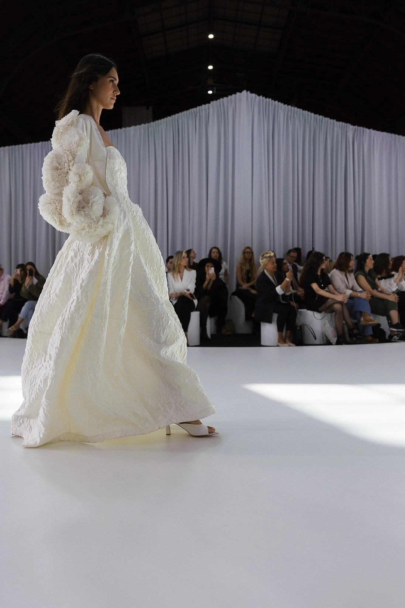 UNBRIDLED -STUDIO-BARCELONA-BRIDAL-FASHION-WEEK-RUNWAY-2026-20.jpg