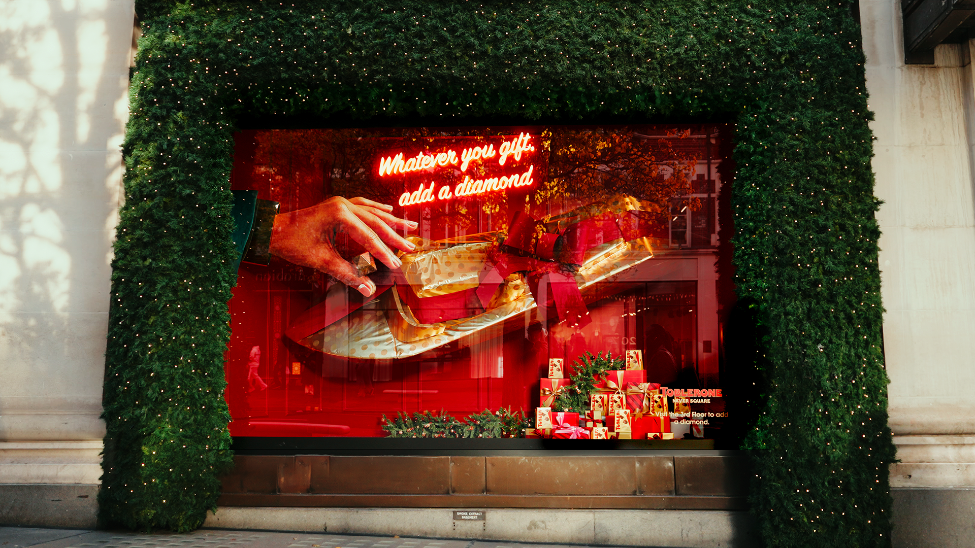 Selfridges window 2.png