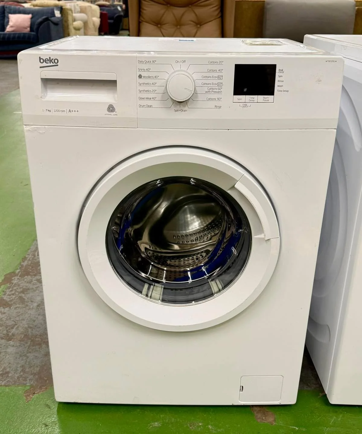 ✨ ✨ YNYSHIR ✨ ✨

Check out our beautiful selection of pre loved furniture 🛋️ Pop in store today or give us a call on 01443 680090 - option 2 📞

‼️ Please note as these items are pre owned, they may come with some wear and tear ‼️