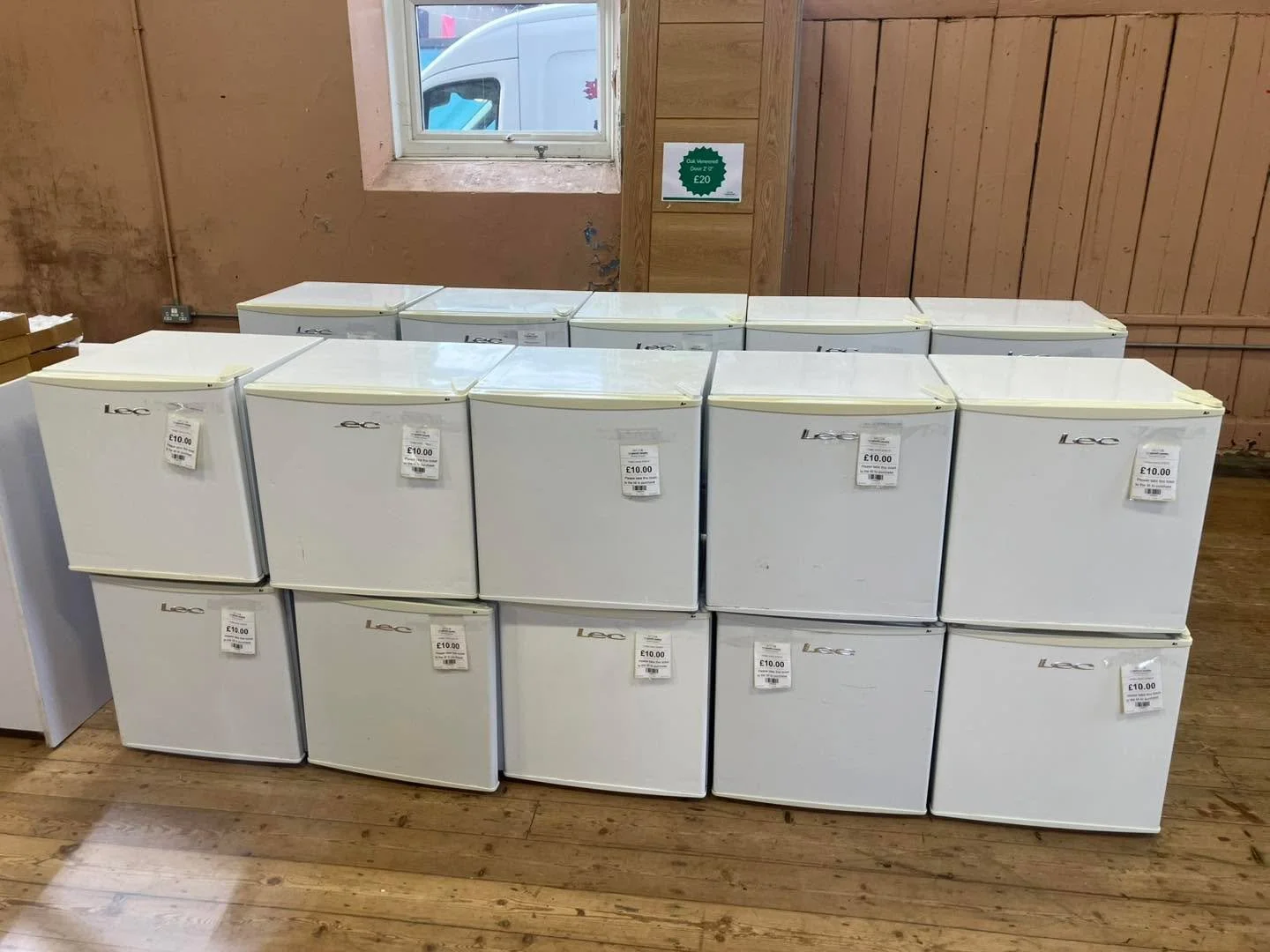 💥Available at the Outlet today💥

Our outlet is open &amp; it's packed with cheap, quality items. Today&rsquo;s new arrivals are:

🌟Mini Fridges just &pound;10.00
🌟American Fridges just &pound;350.00
🌟Oak Veneered Door Frames For Just &pound;10.0