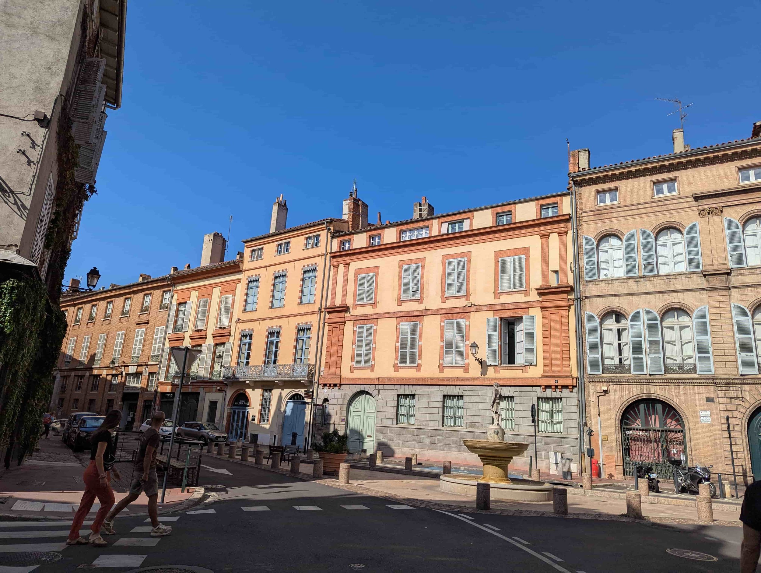 view on the houses in a street in Toulouse