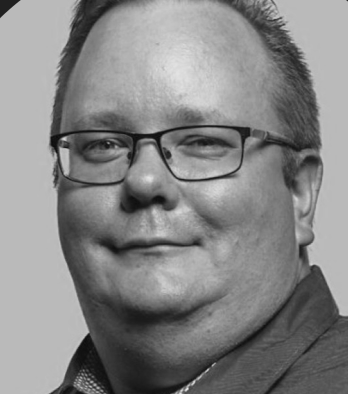 Yksi LinkedIn-postaus. Kaksi asiakasta heti.