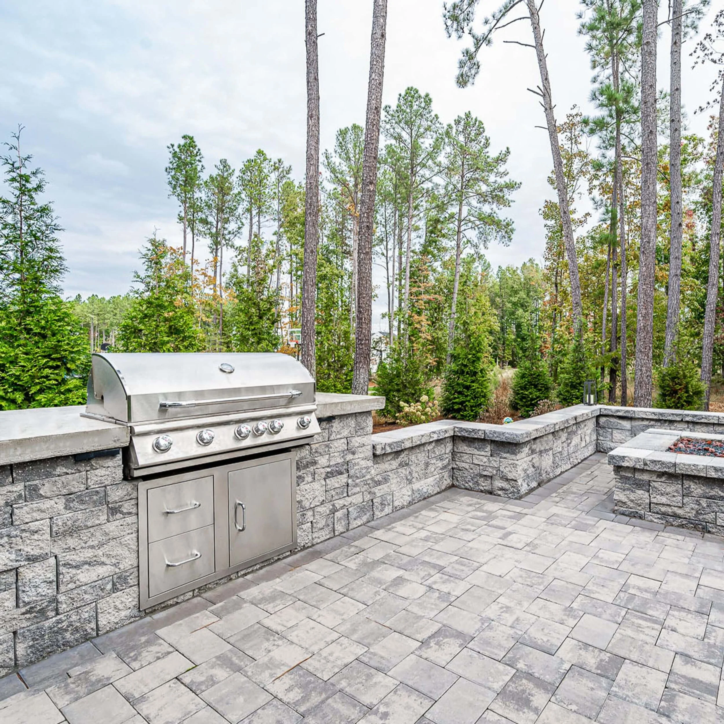 6-Colonial-Mini-Colonial-Wall-•-Granite-City-Blend-scaled.jpg