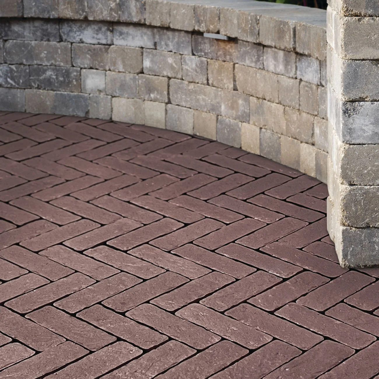 BrooklynPaver_-Rosewood_lifestyle01.jpg